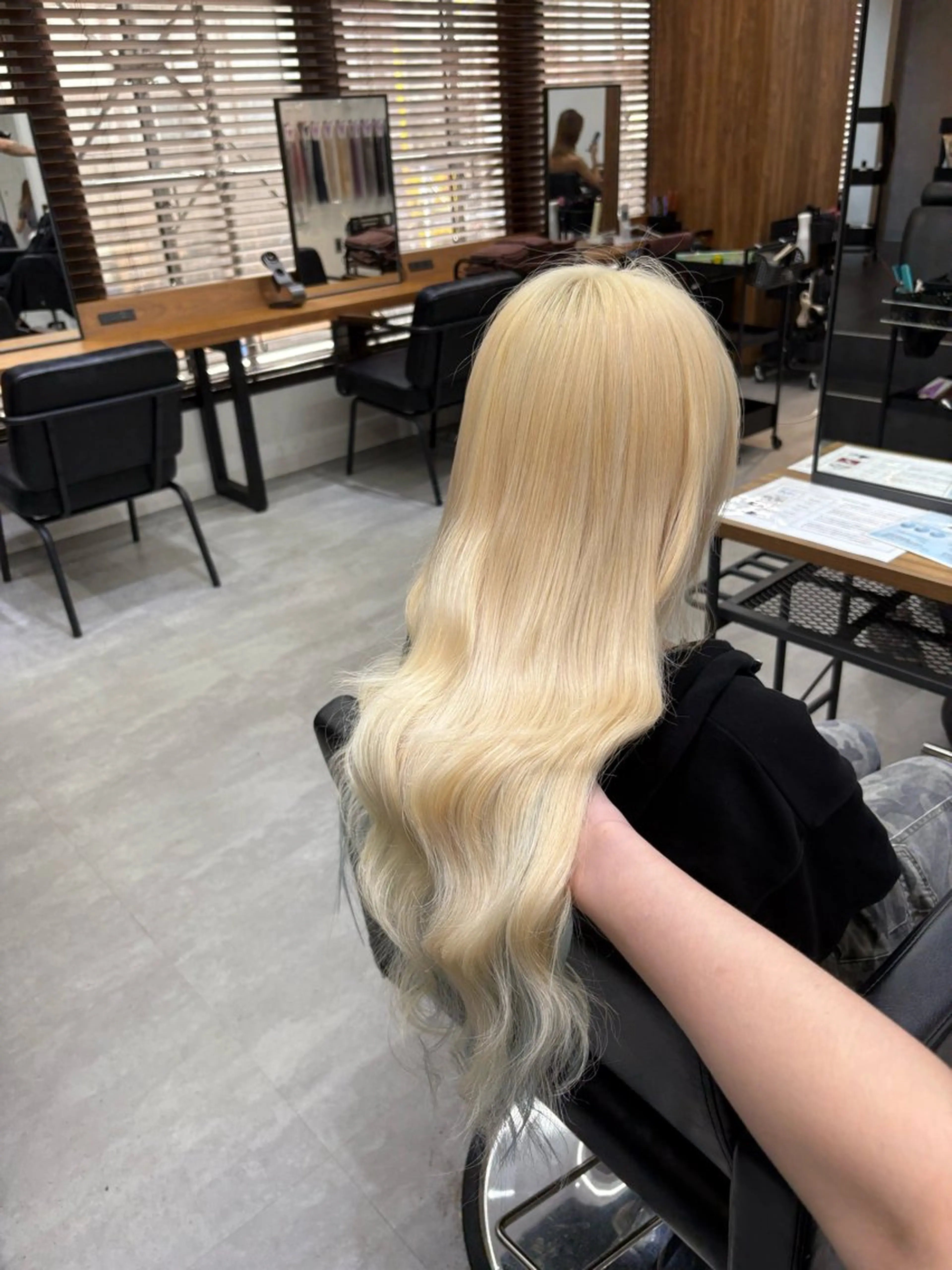 ロング カラー/ブリーチ🍃 エクステSHUNTAのヘアスタイル