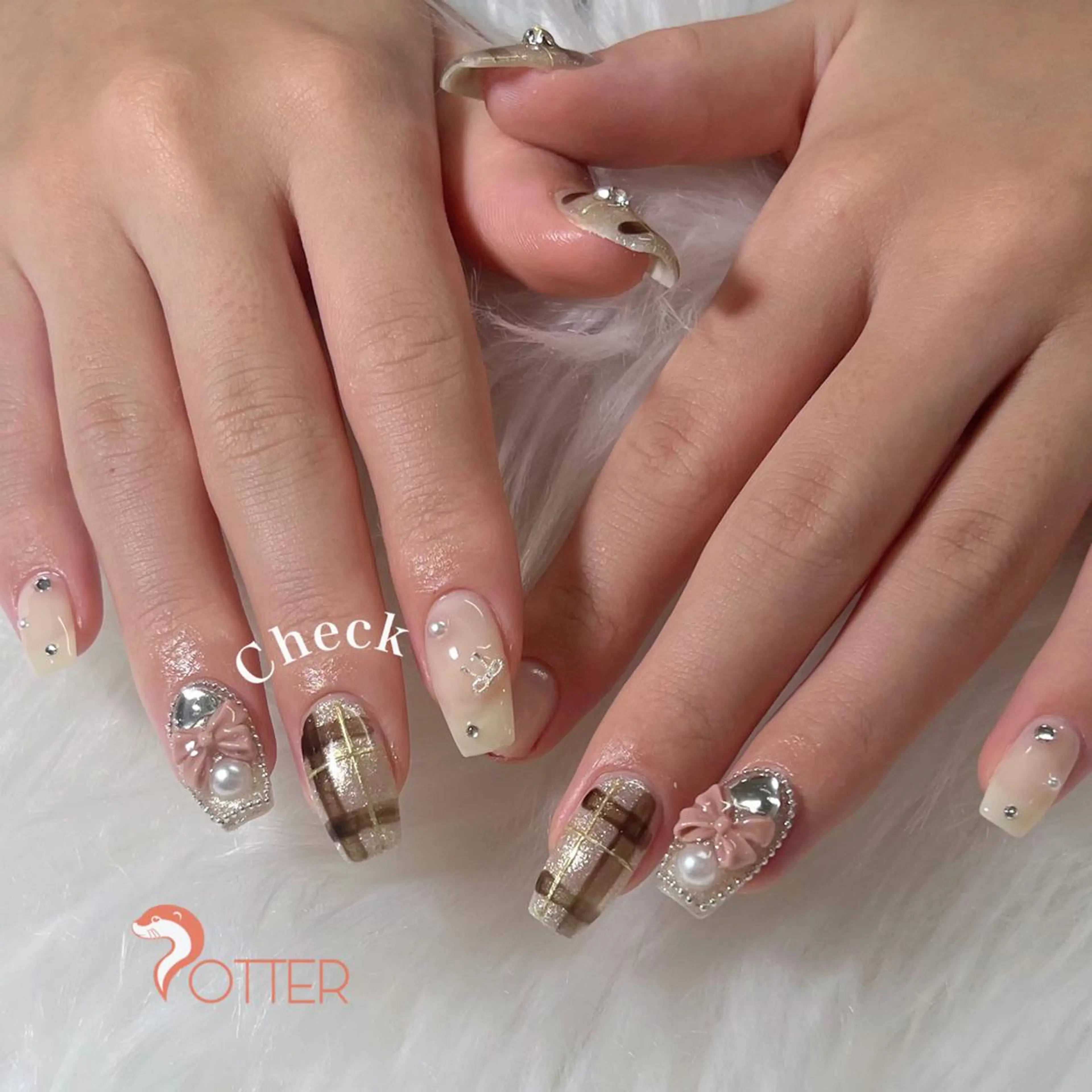 ネイル ハンドネイル OTTER NAILのネイルデザイン