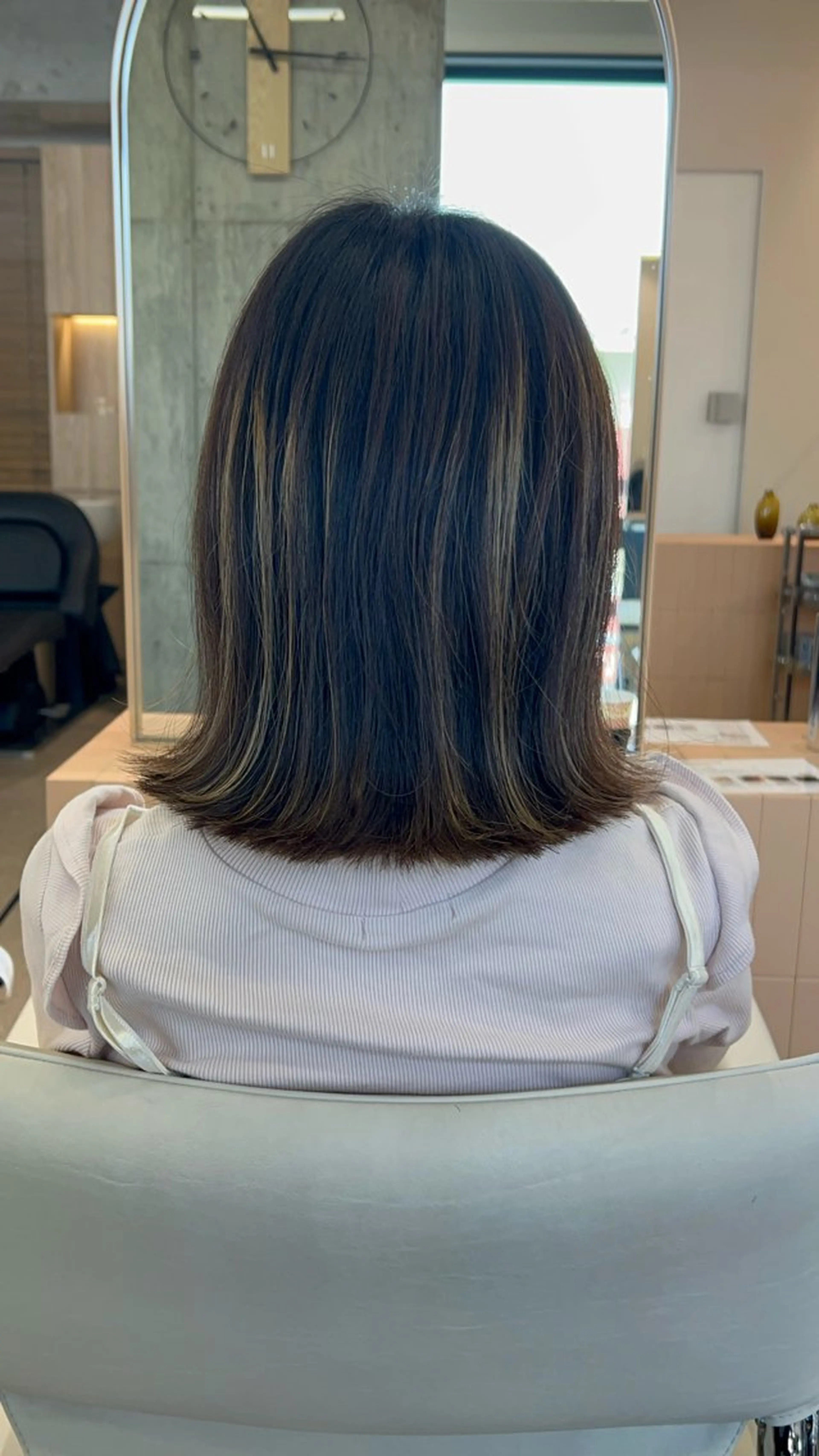 ミディアム 外ハネヘア カット Toiro武蔵小杉所属・✨美髪美容師✨ ☘️Ryota☘️のヘアスタイル
