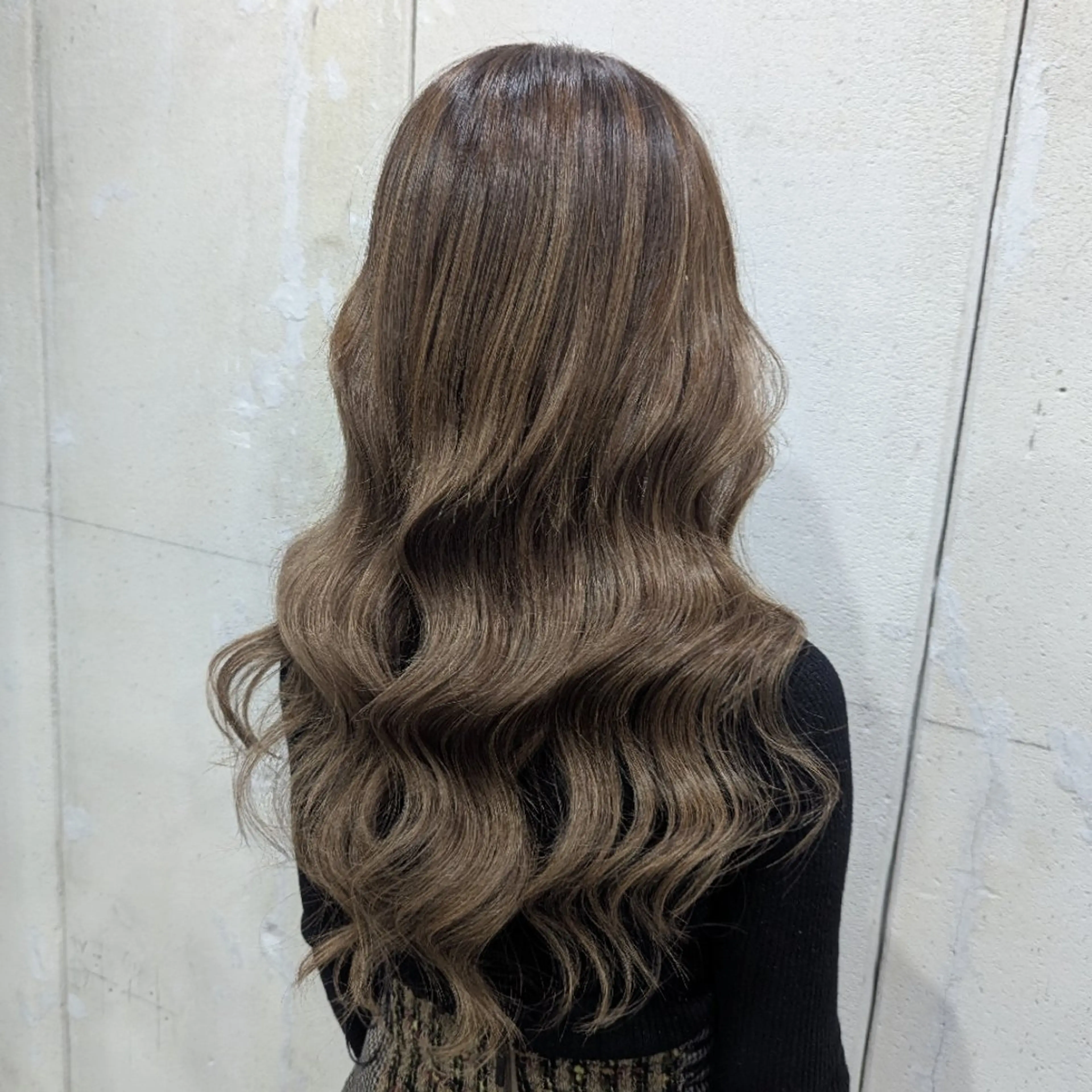 ロング エクステ 高見 凌のヘアスタイル