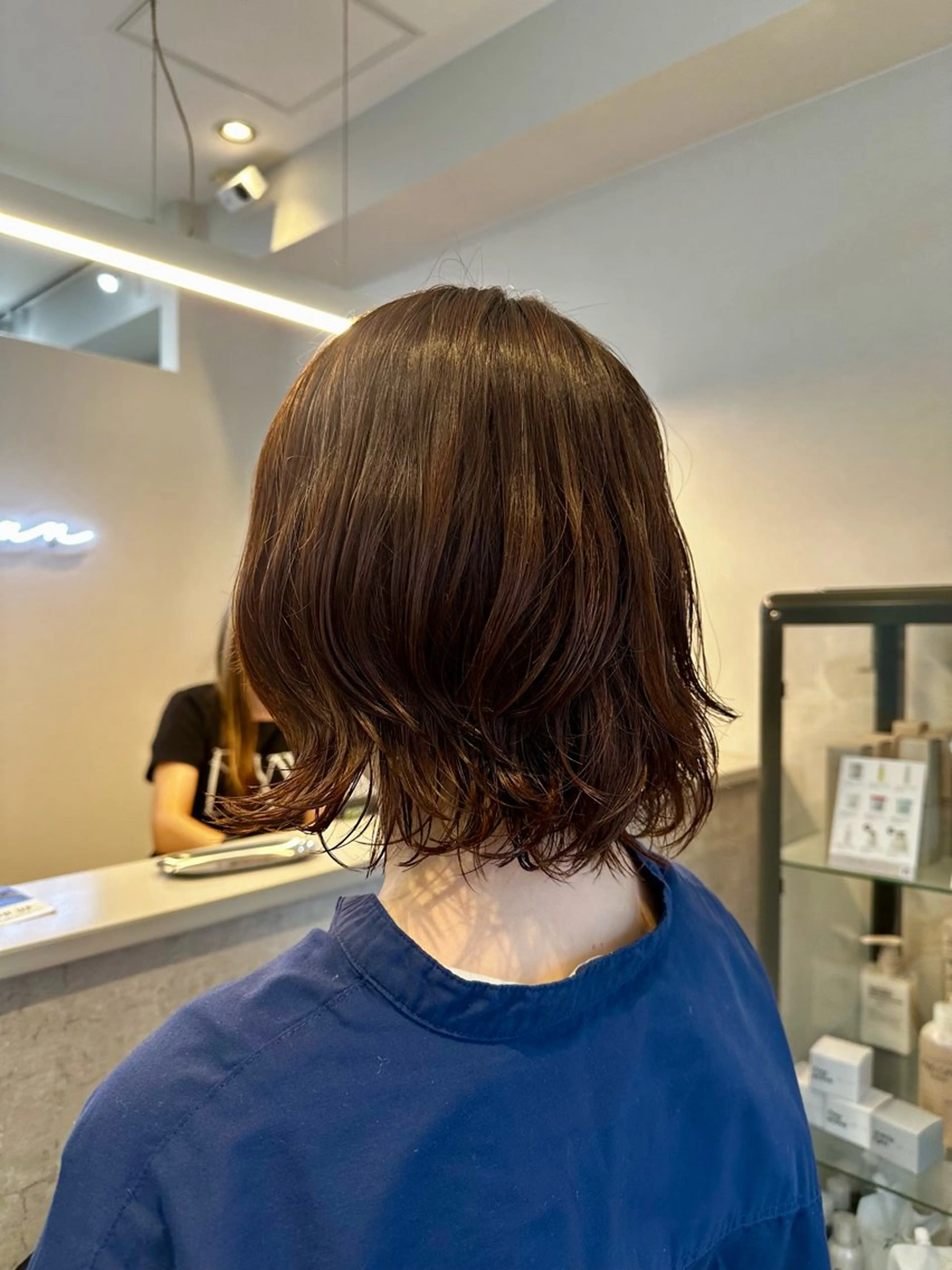 ミディアム パーマ ミディアムパーマ レイヤーカット デジタルパーマ Agu hair noman マナのヘアスタイル
