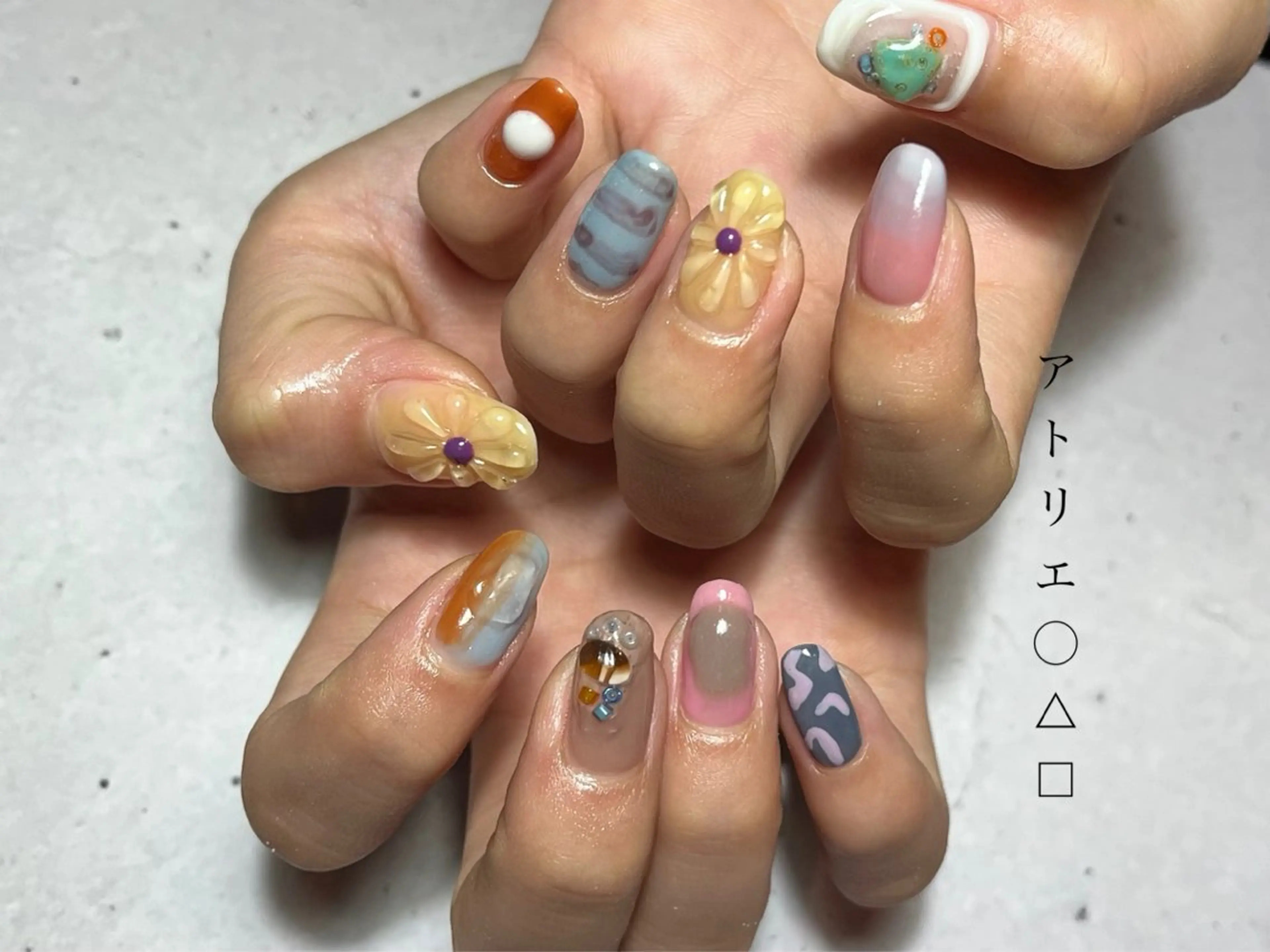 ネイル ハンドネイル アトリエ ○△□のネイルデザイン