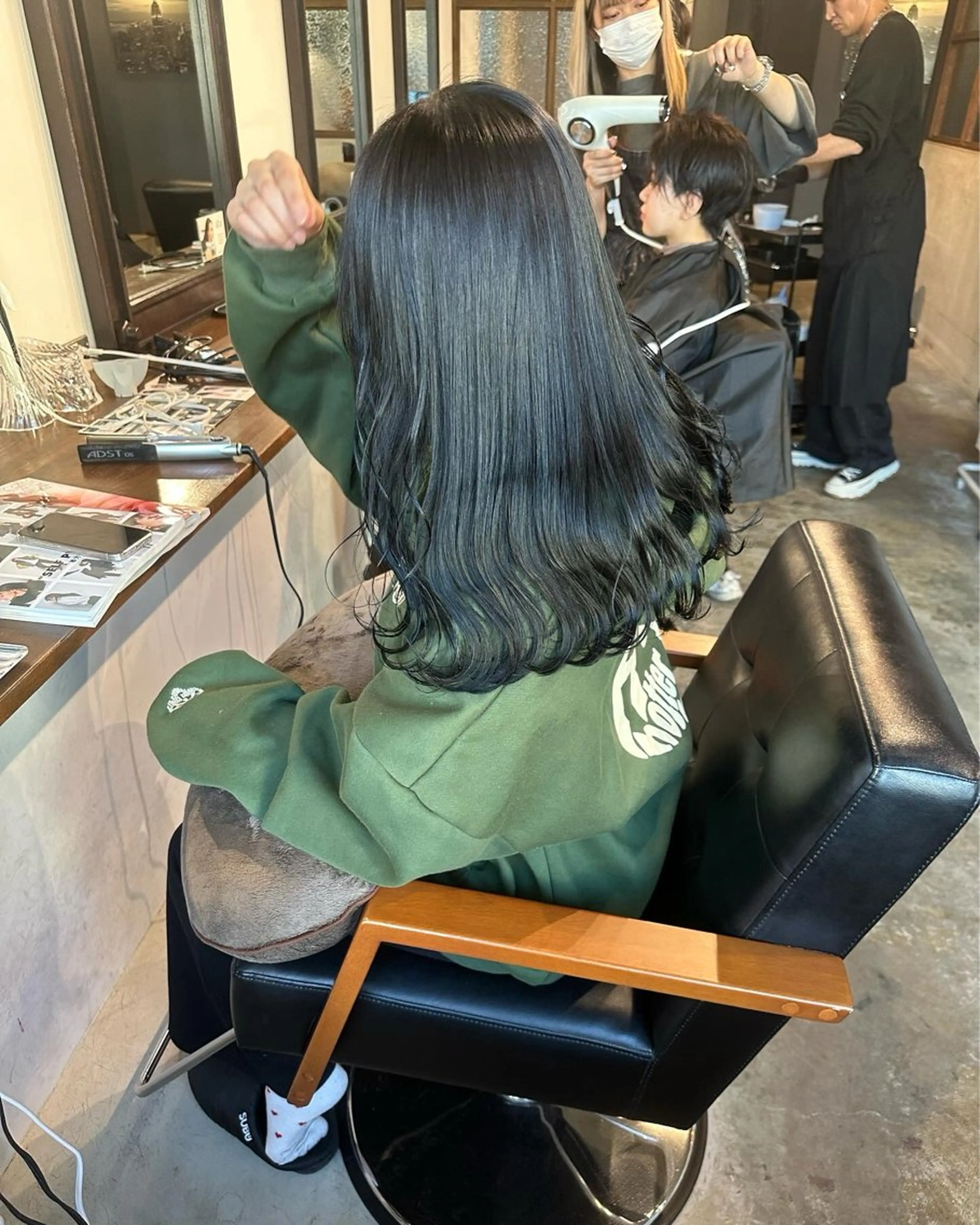 ロング ヘアカラー Baby美容師 Ninaのヘアスタイル