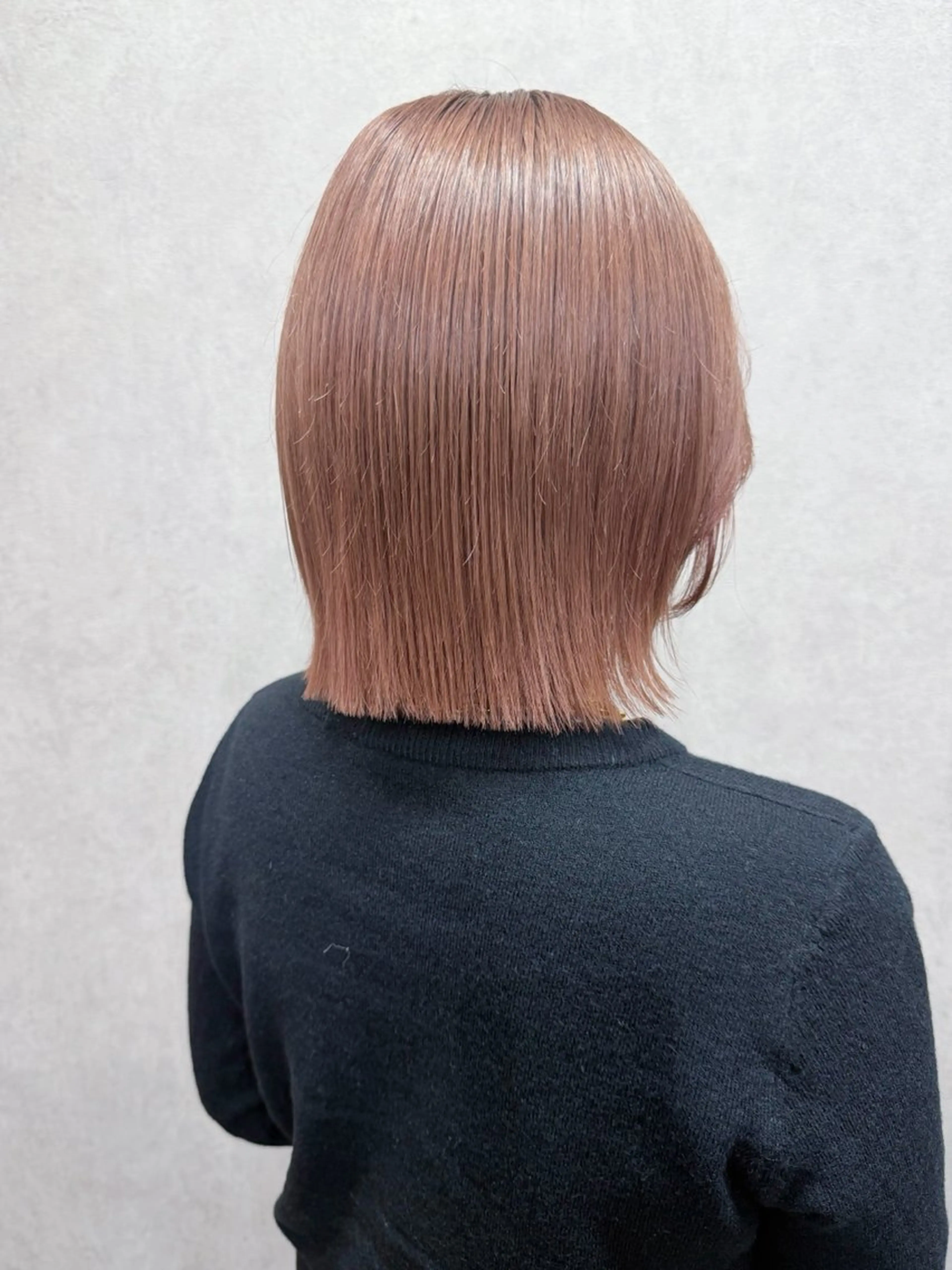 ミディアム カラー ベージュカラー ピンクカラー ピンクベージュ ヘアカラー トリートメント AiM 大名　似合わせカットのヘアスタイル