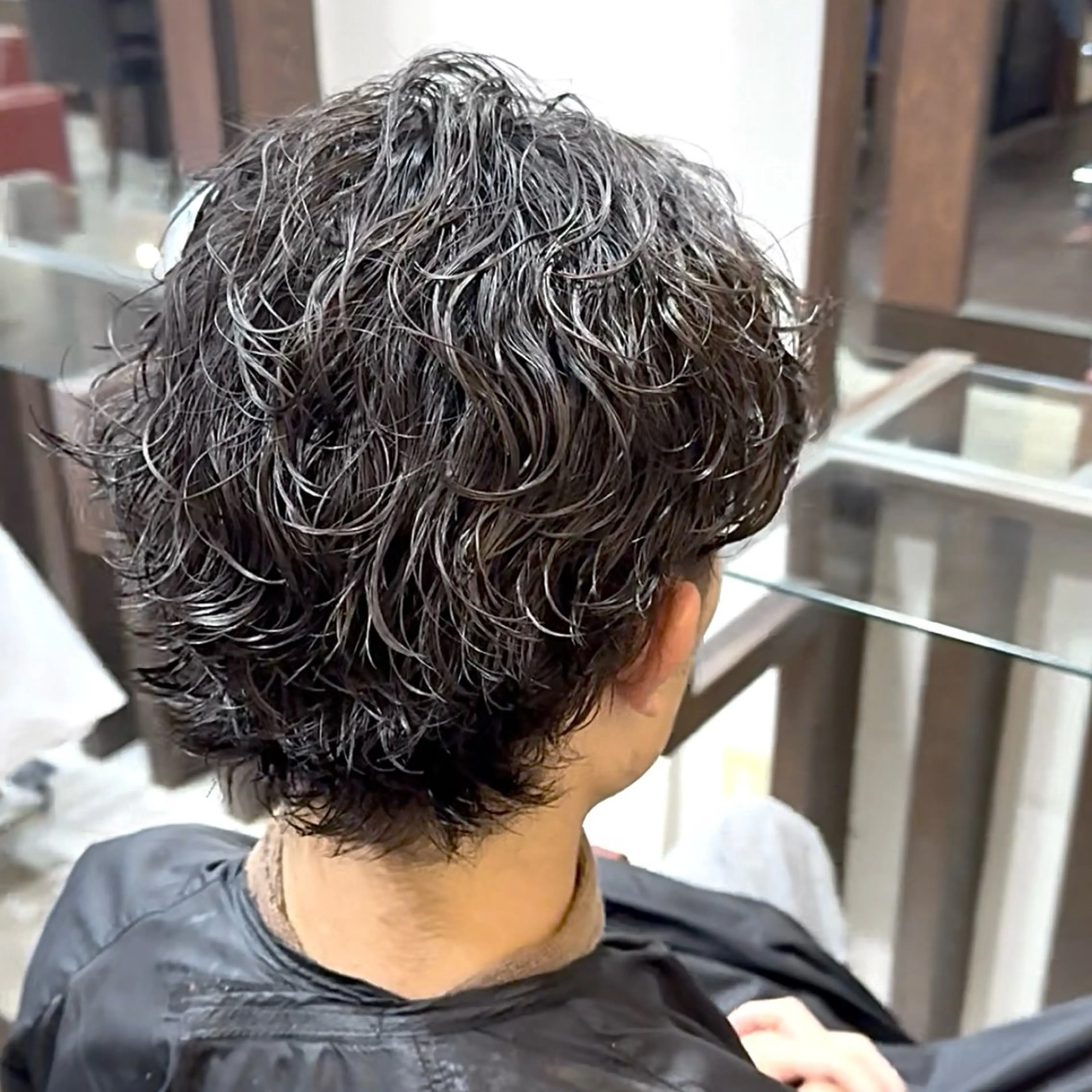 パーマ メンズ カット パーマ 波巻き|シャドウ| サーフカール|RYUのヘアスタイル