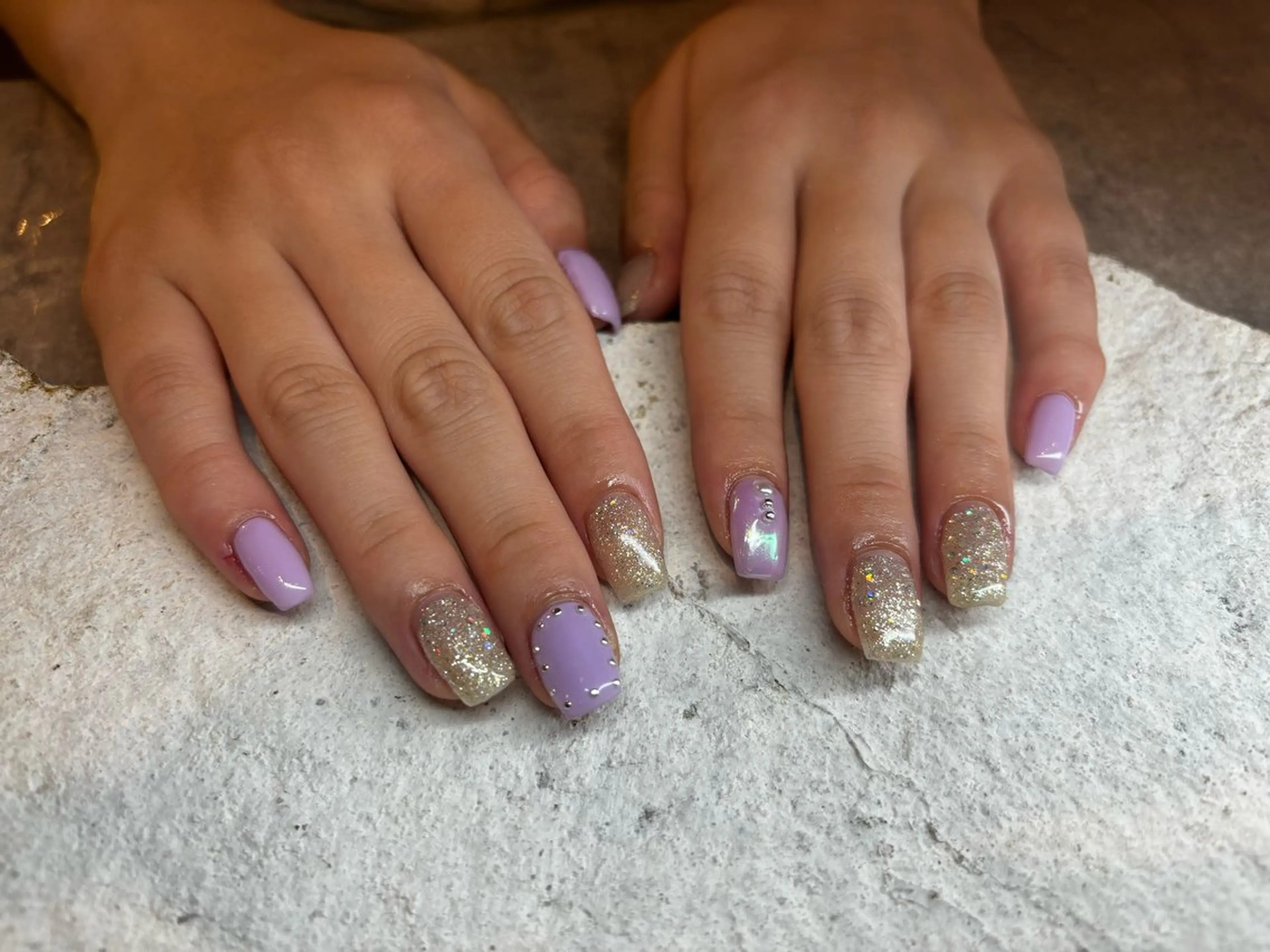 ネイル オーロラネイル ラメ(グリッター) ミラーネイル パープル HONOKA W 【深江橋店】のネイルデザイン