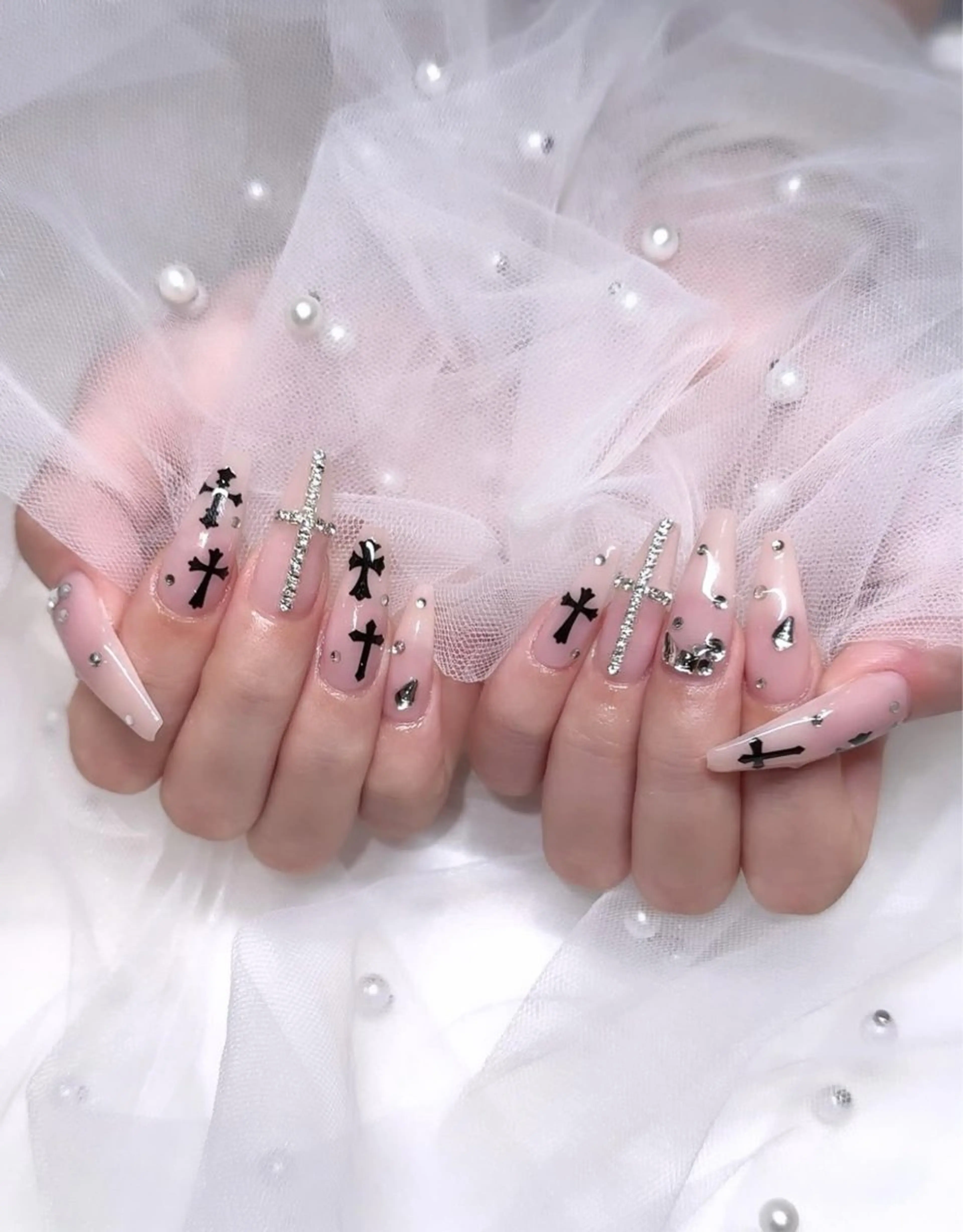 ネイル アニマル柄 オーロラネイル チークネイル フラッシュネイル ジェルネイル ハンドネイル T.A Nail Salon所属・Lyna Nail のネイルデザイン