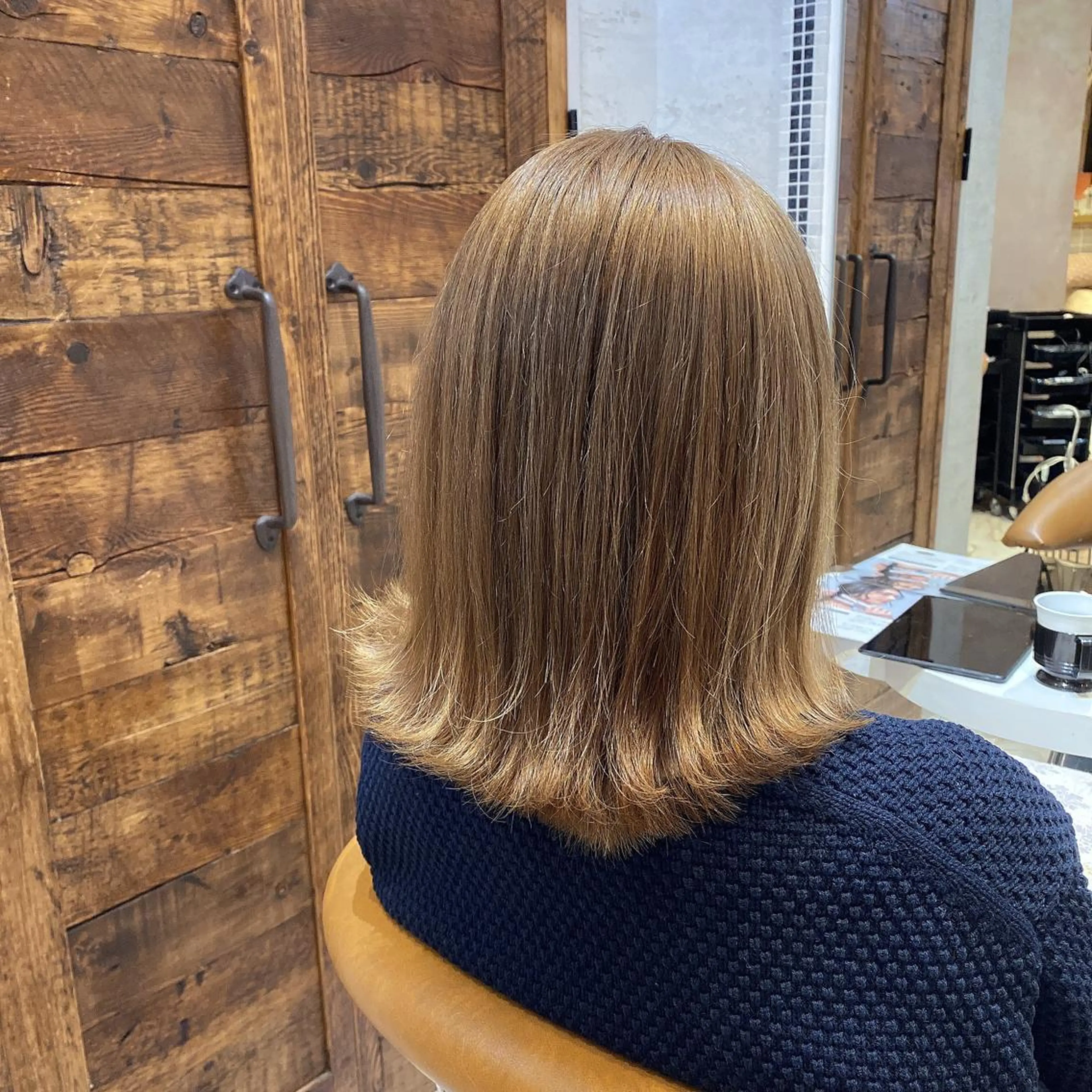 ミディアム ヘアカラー トリートメント 代表山口ひな 髪質改善のプロのヘアスタイル