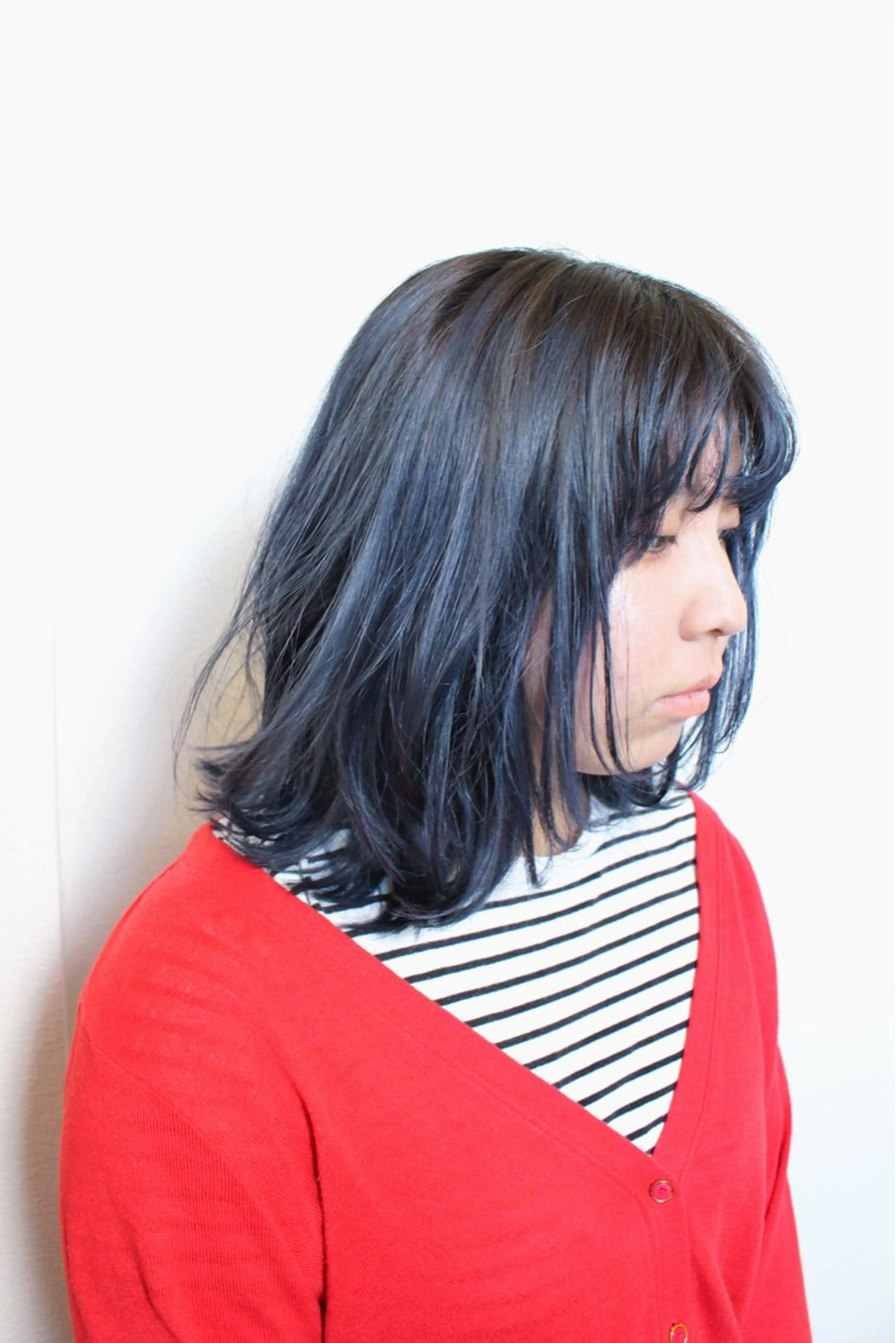ミディアム カラー 黒髪 ブルーカラー ネイビーカラー ヘアカラー 土居 正季のヘアスタイル