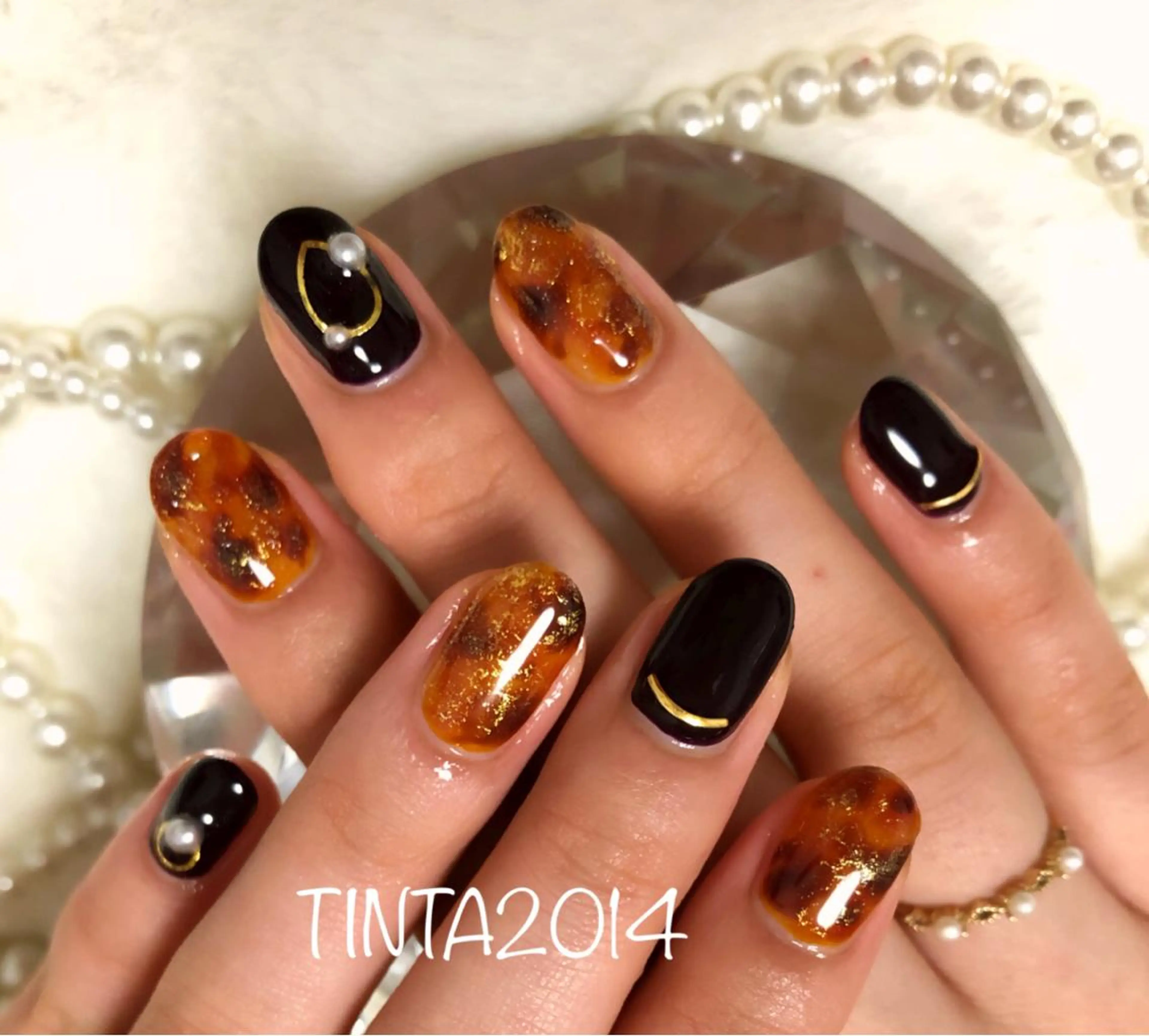 ネイル べっ甲ネイル ネイルサロン ティンタ所属・馬場 典子のネイルデザイン