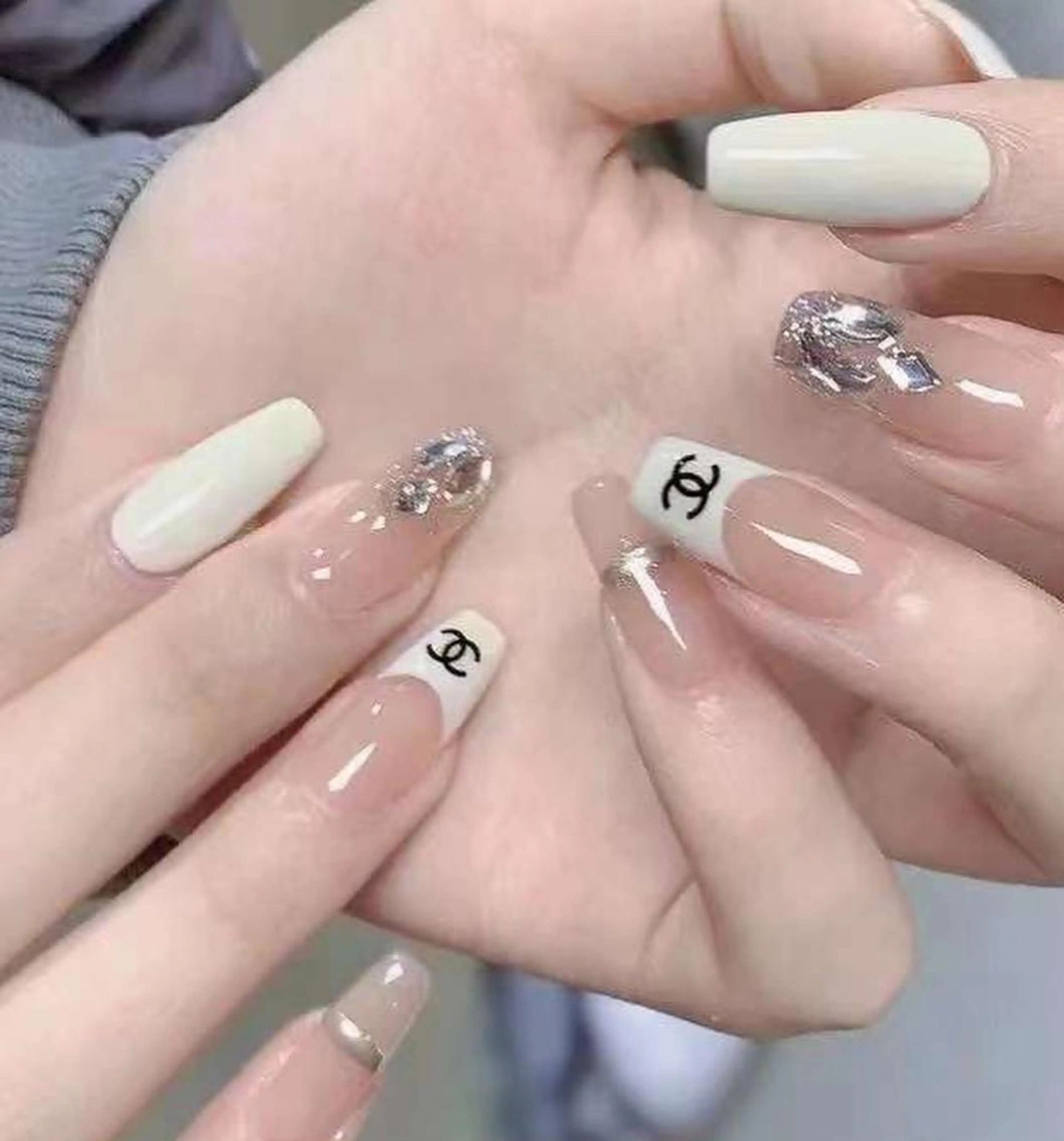 ネイル MRBEAUTYSALON所属・💖MR SALON💅のネイルデザイン