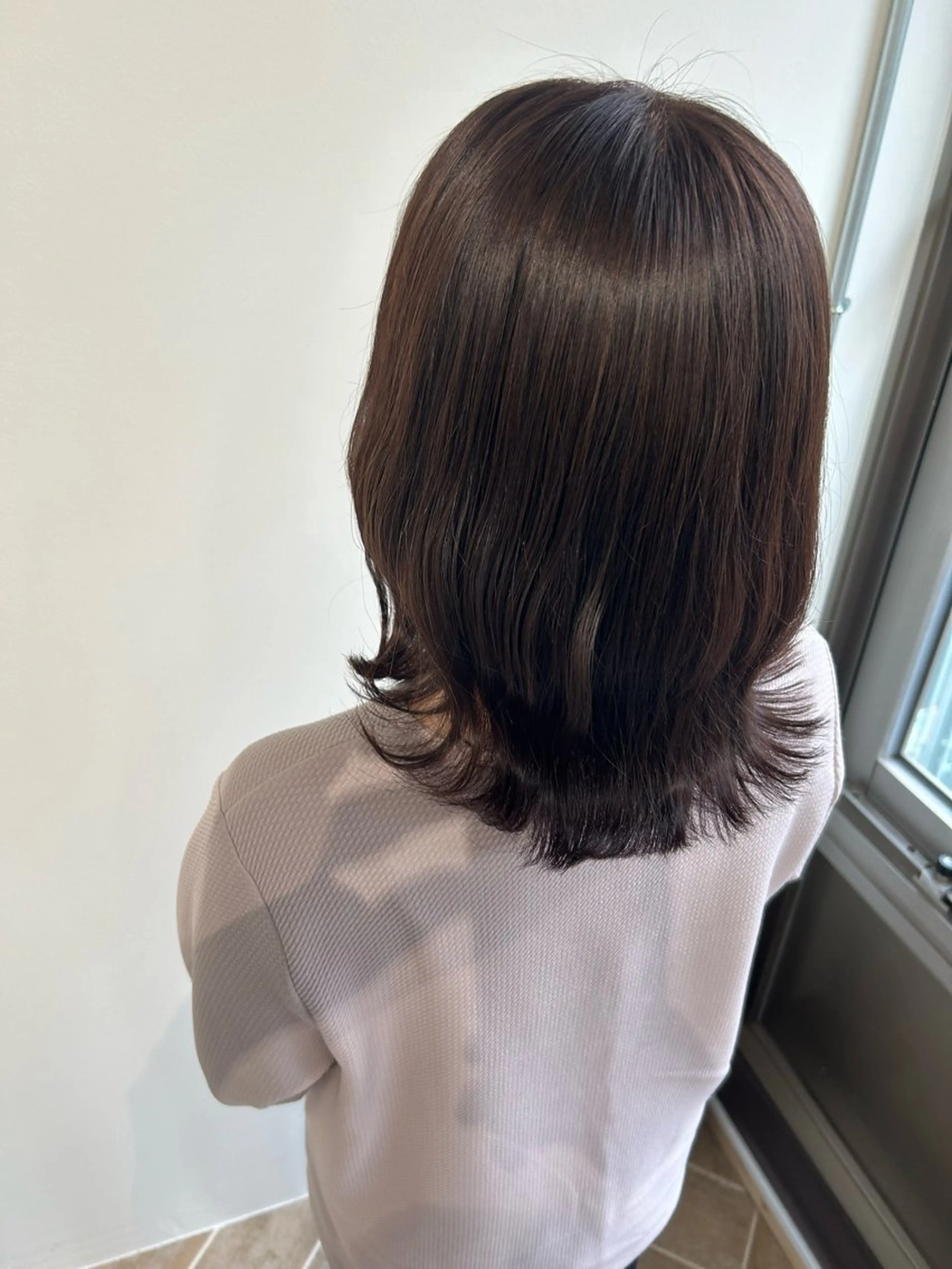 ミディアム カラー カット ヘアカラー トリートメント ベージュ/ダブルカラ ー/新潟駅/青柳萌果のヘアスタイル