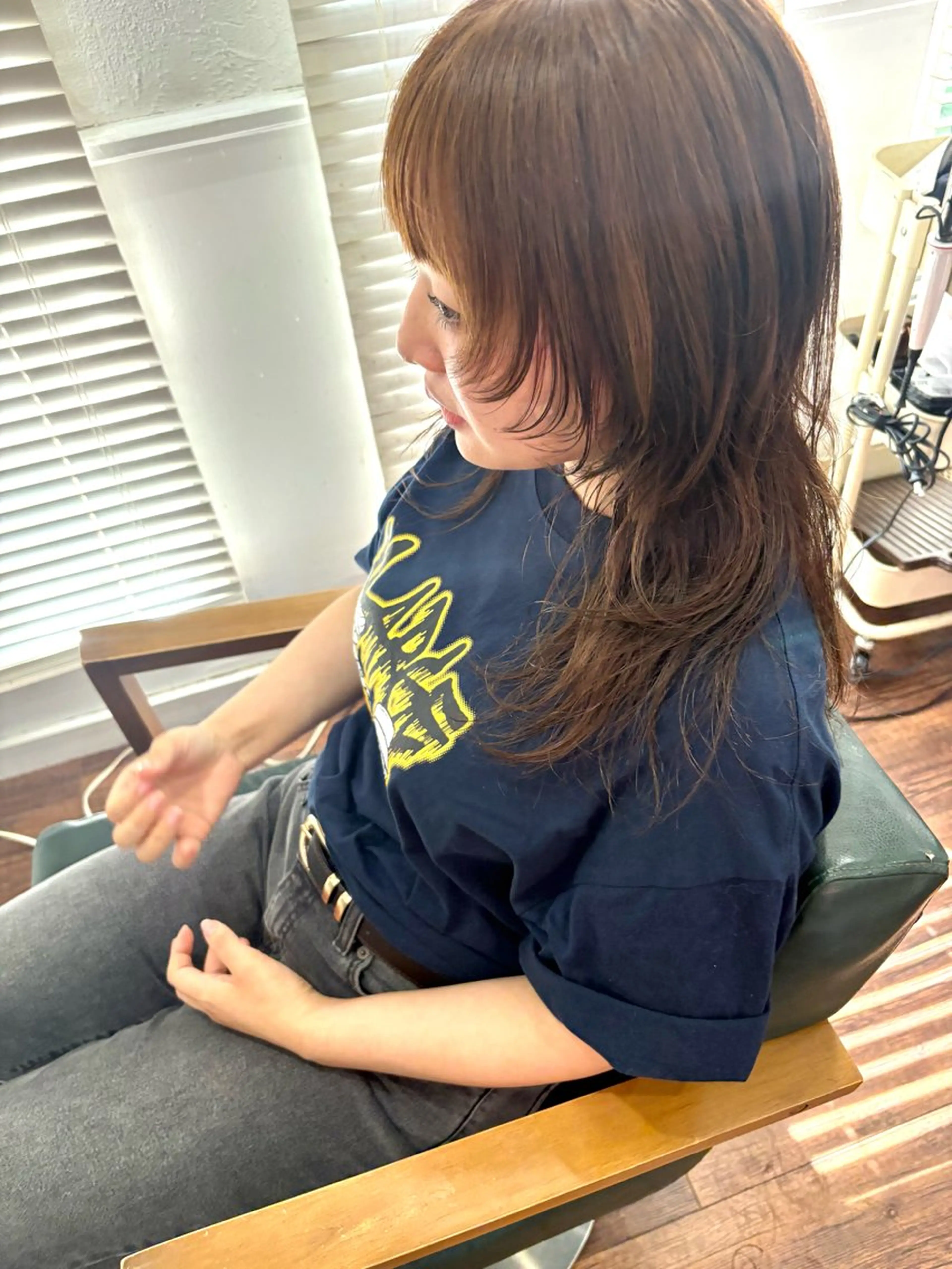 セミロング カラー 韓国風ヘア レイヤーカット 小顔カット ウルフカット ウルフレイヤー カット ヘアカラー 江原 彩華のヘアスタイル
