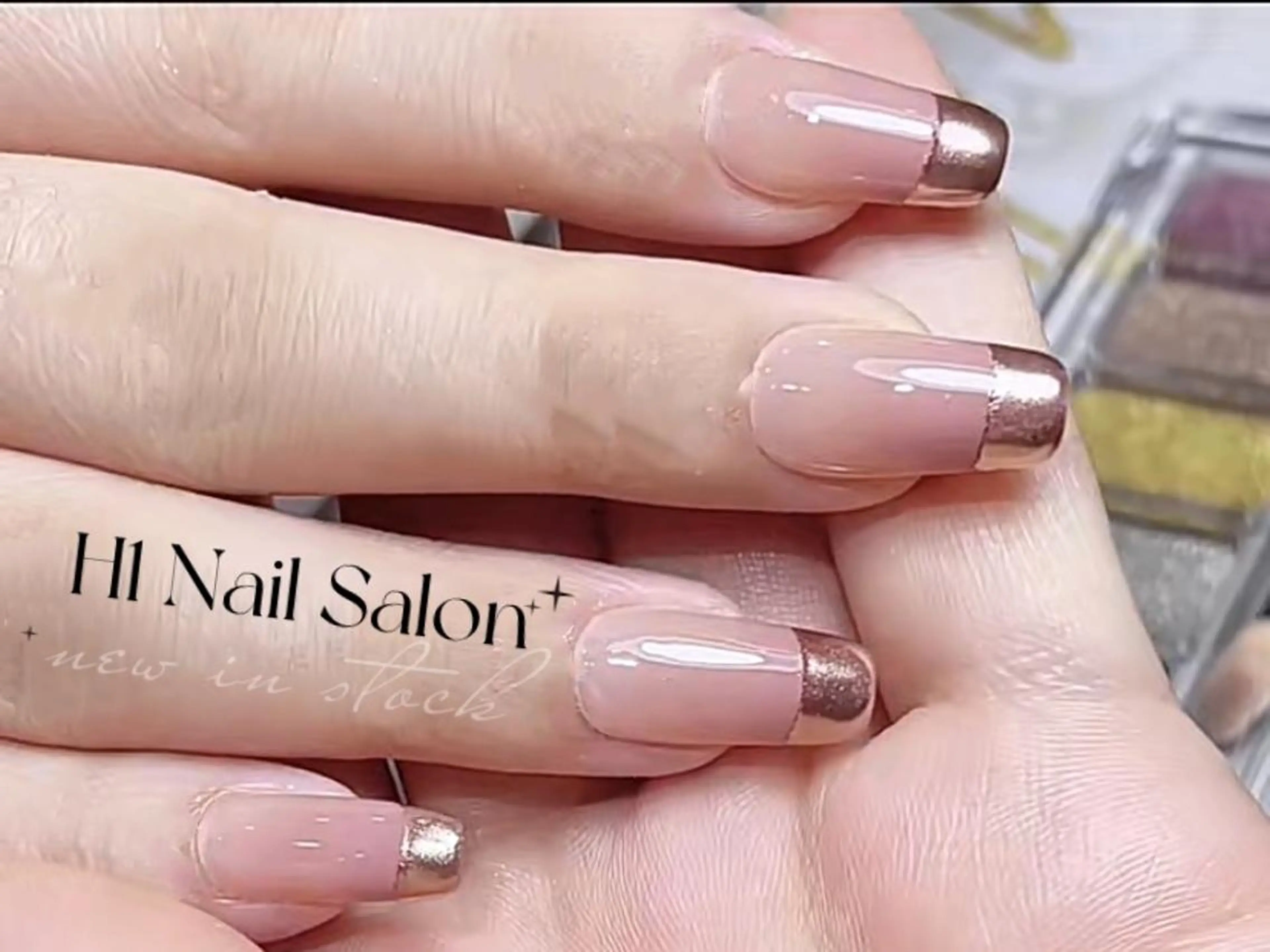 ミディアム ハンドネイル H1 ネイル サロンのネイルデザイン