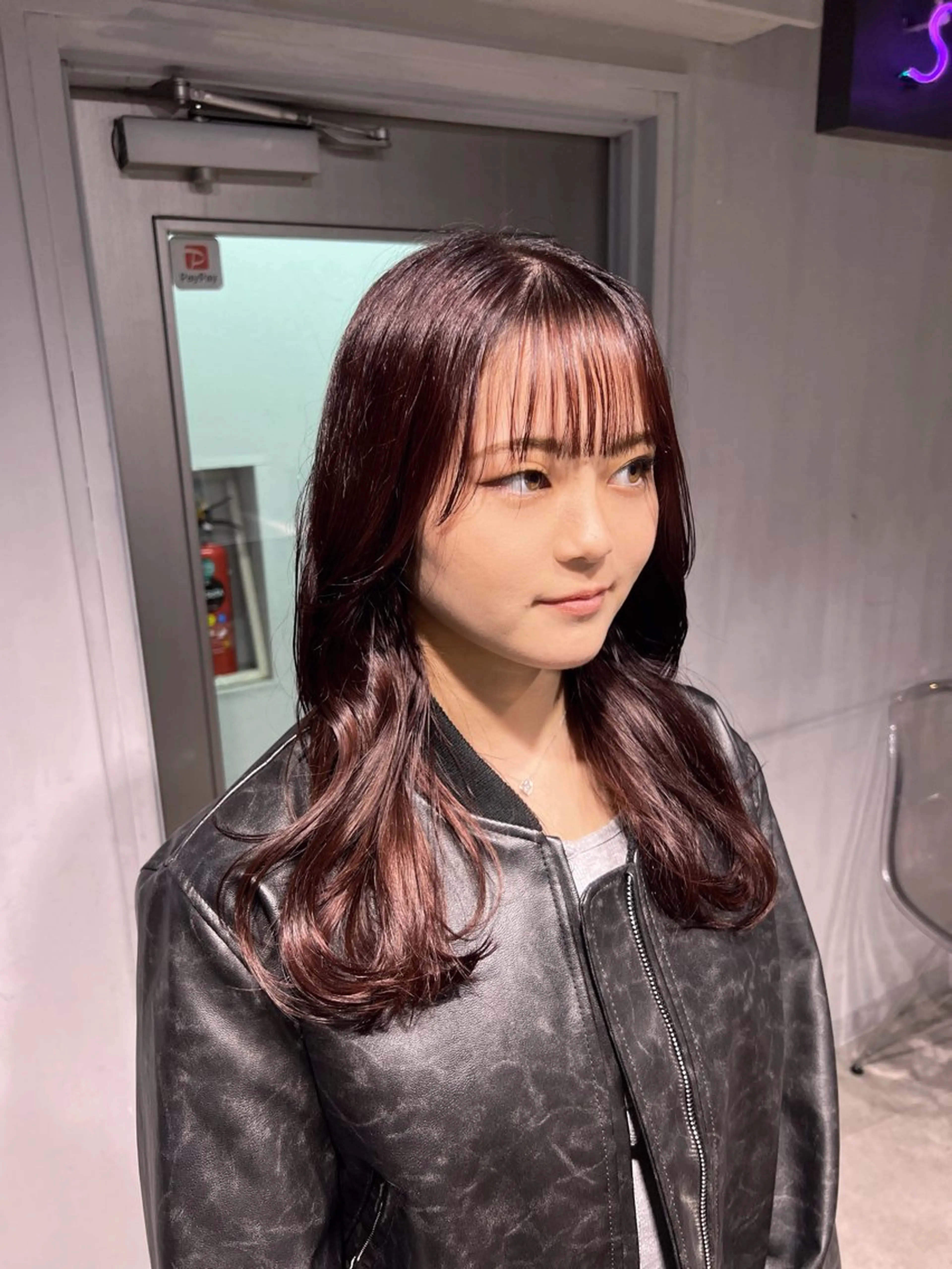 セミロング カラー カット ヘアカラー NANAMI🩵可愛 さ大人っぽさ韓国ヘアのヘアスタイル