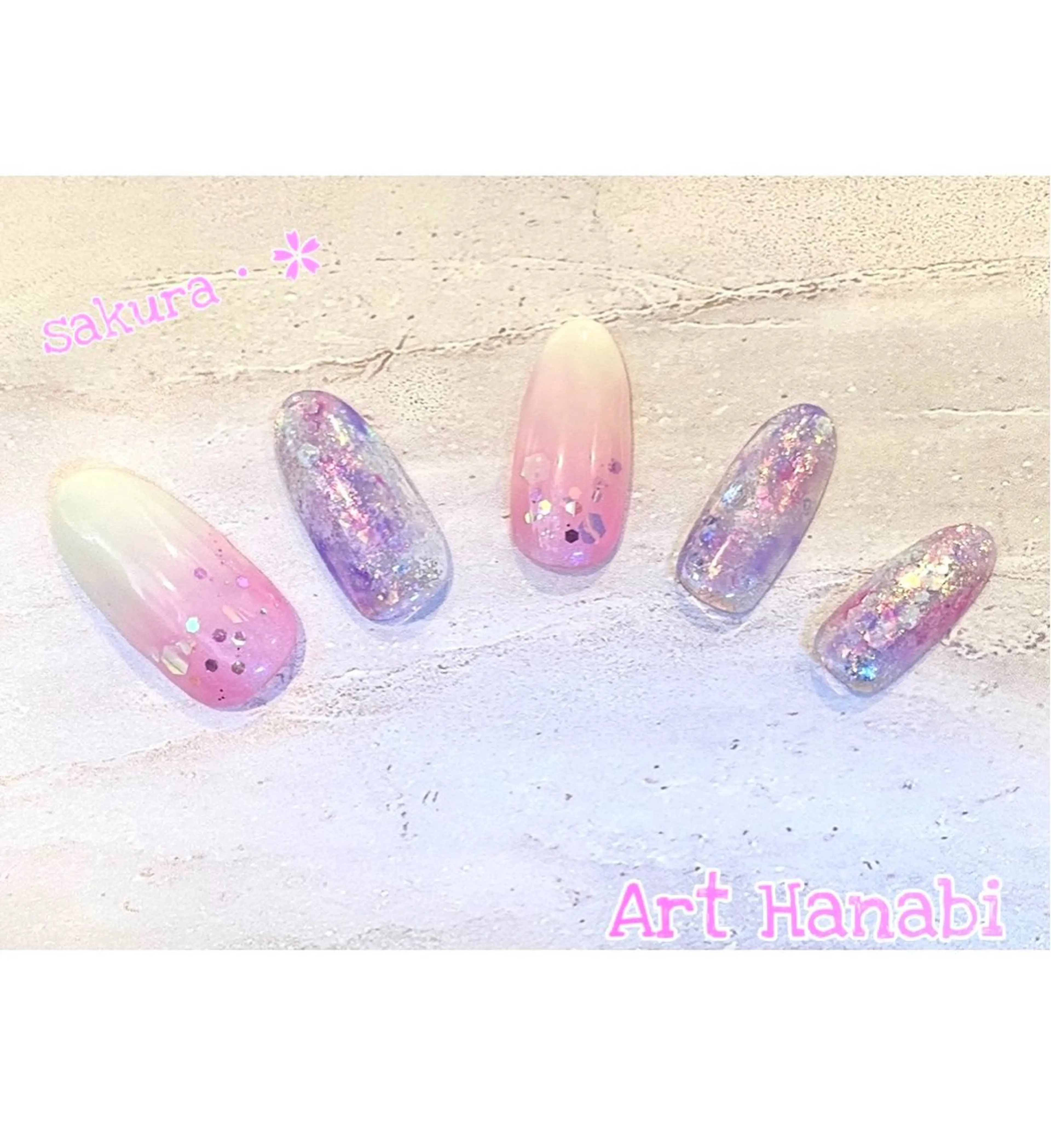 ネイル 桜ネイル グラデーション キラキラネイル ニュアンスネイル ピンク Art Hanabi所属・Art Hanabi ミリのネイルデザイン