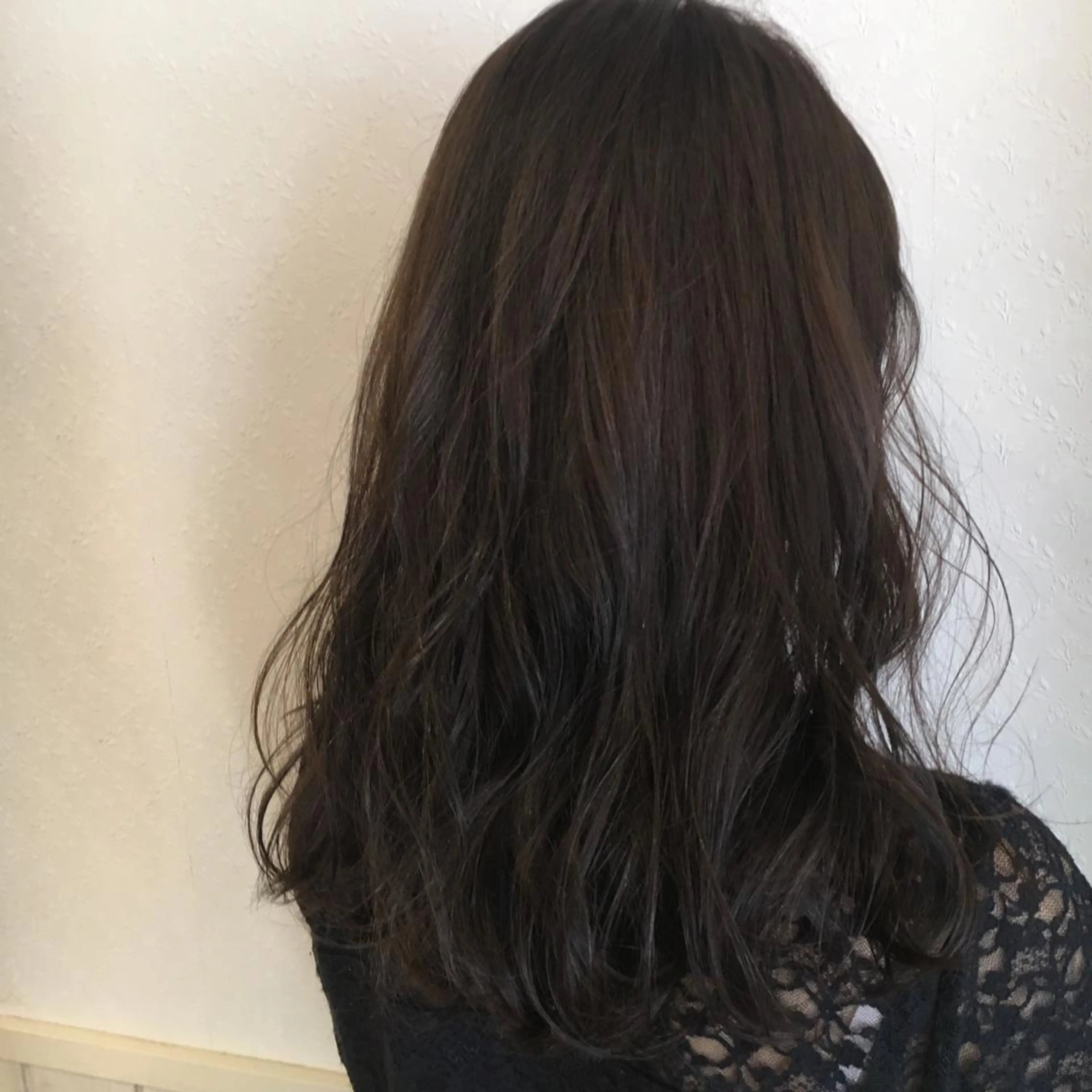 ロング カラー 宮内 真乃のヘアスタイル