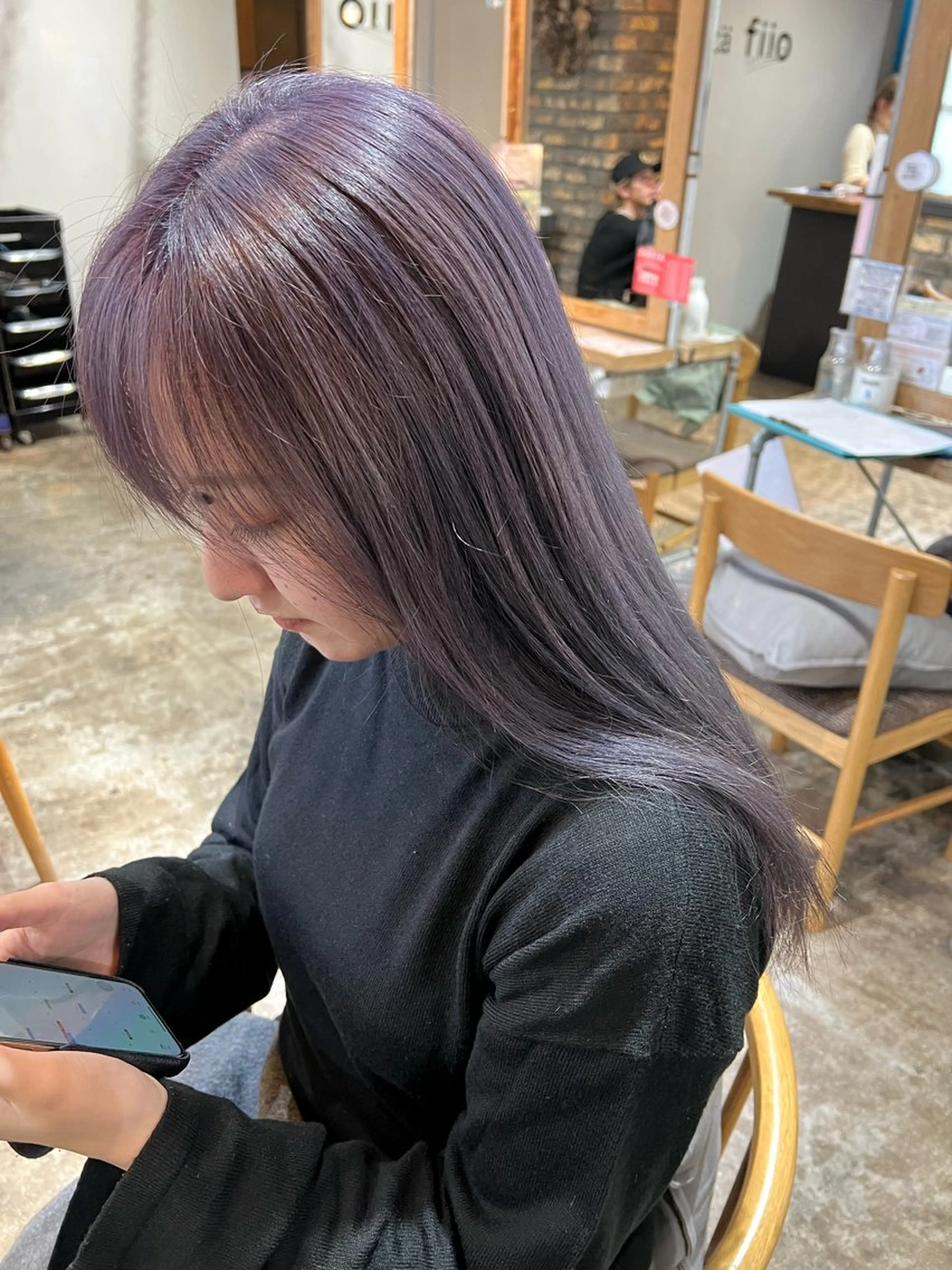 ロング カラー ブリーチ ヘアカラー トリートメント ツキノキ ミナのヘアスタイル