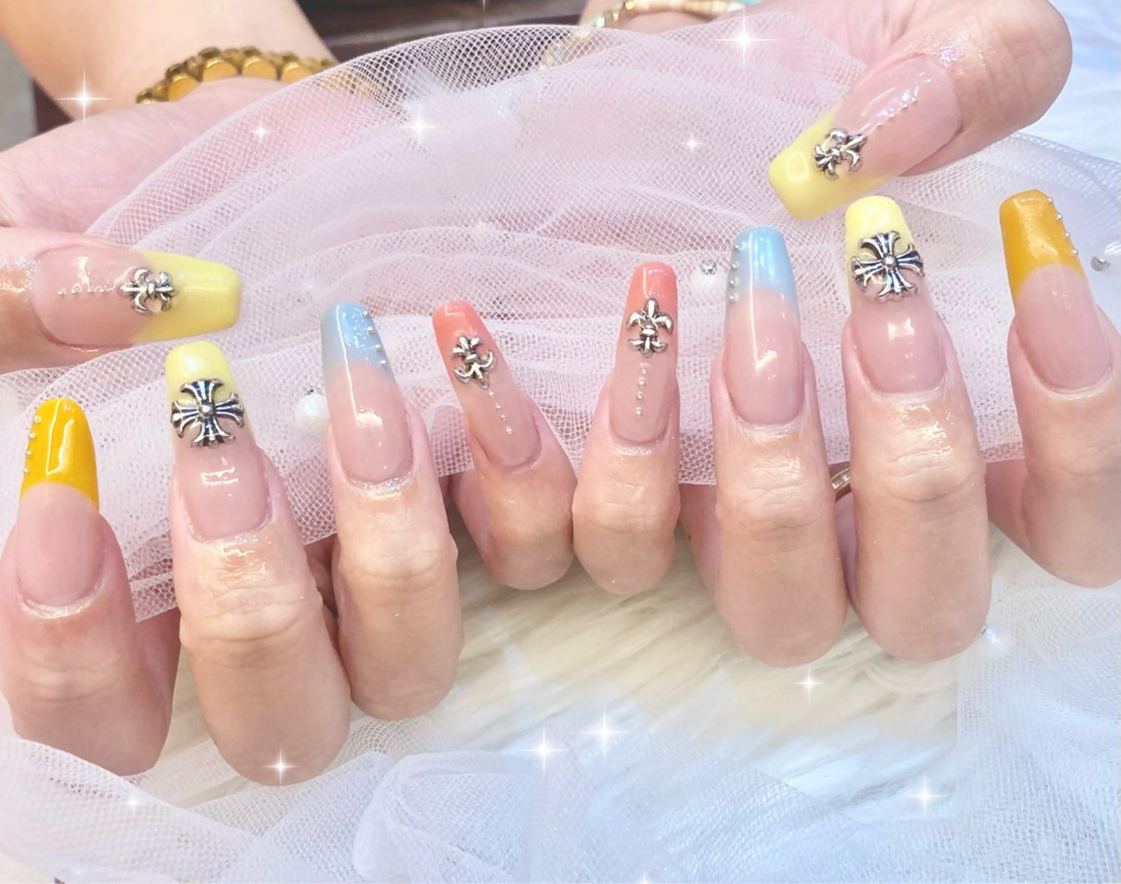ネイル ハンドネイル KIREIE .Rのネイルデザイン
