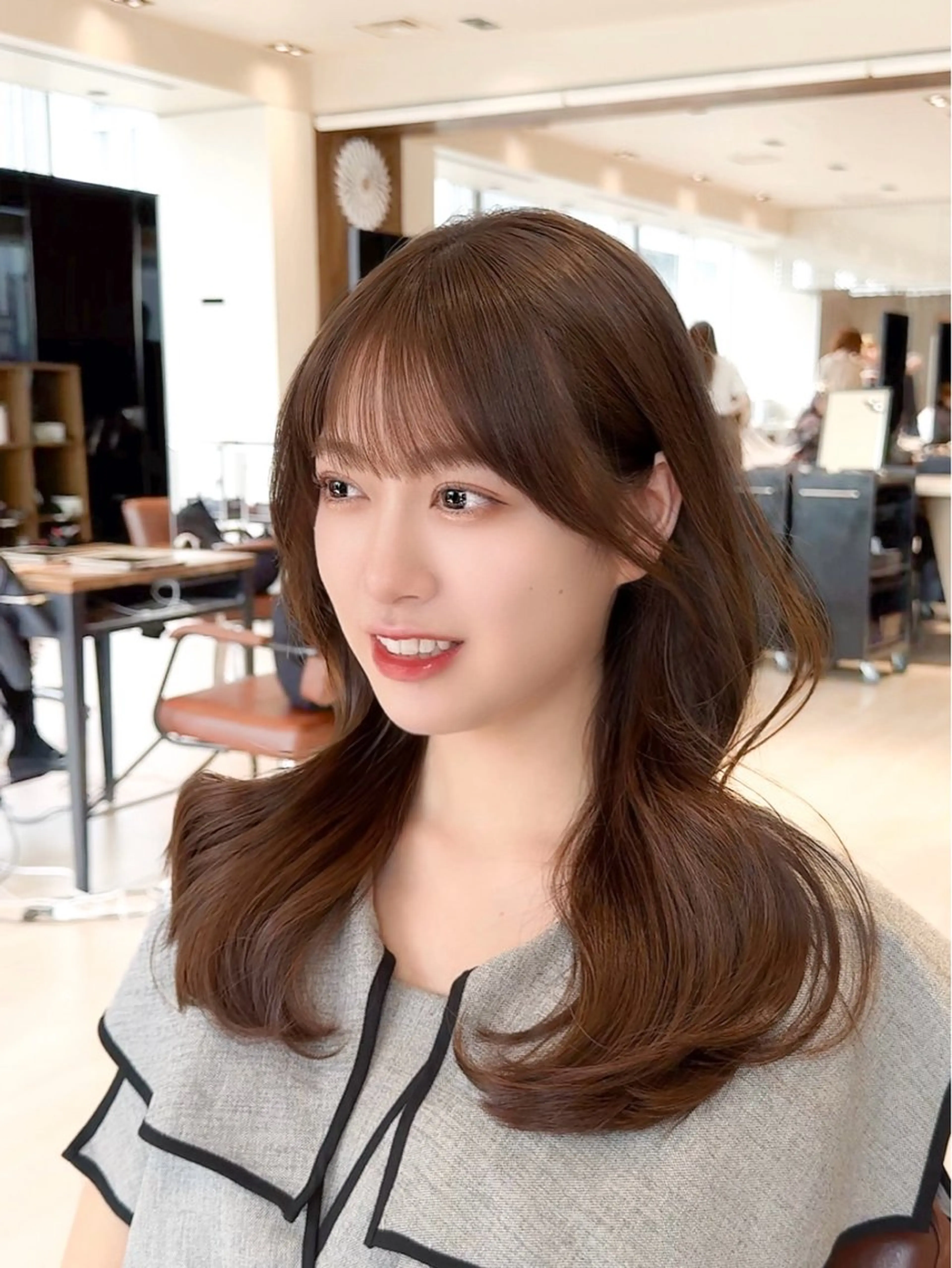 ミディアム カラー ヘアアレンジ カット ヘアカラー トリートメント 最小顔周りカット/ くびれヘア/窪田洸希のヘアスタイル