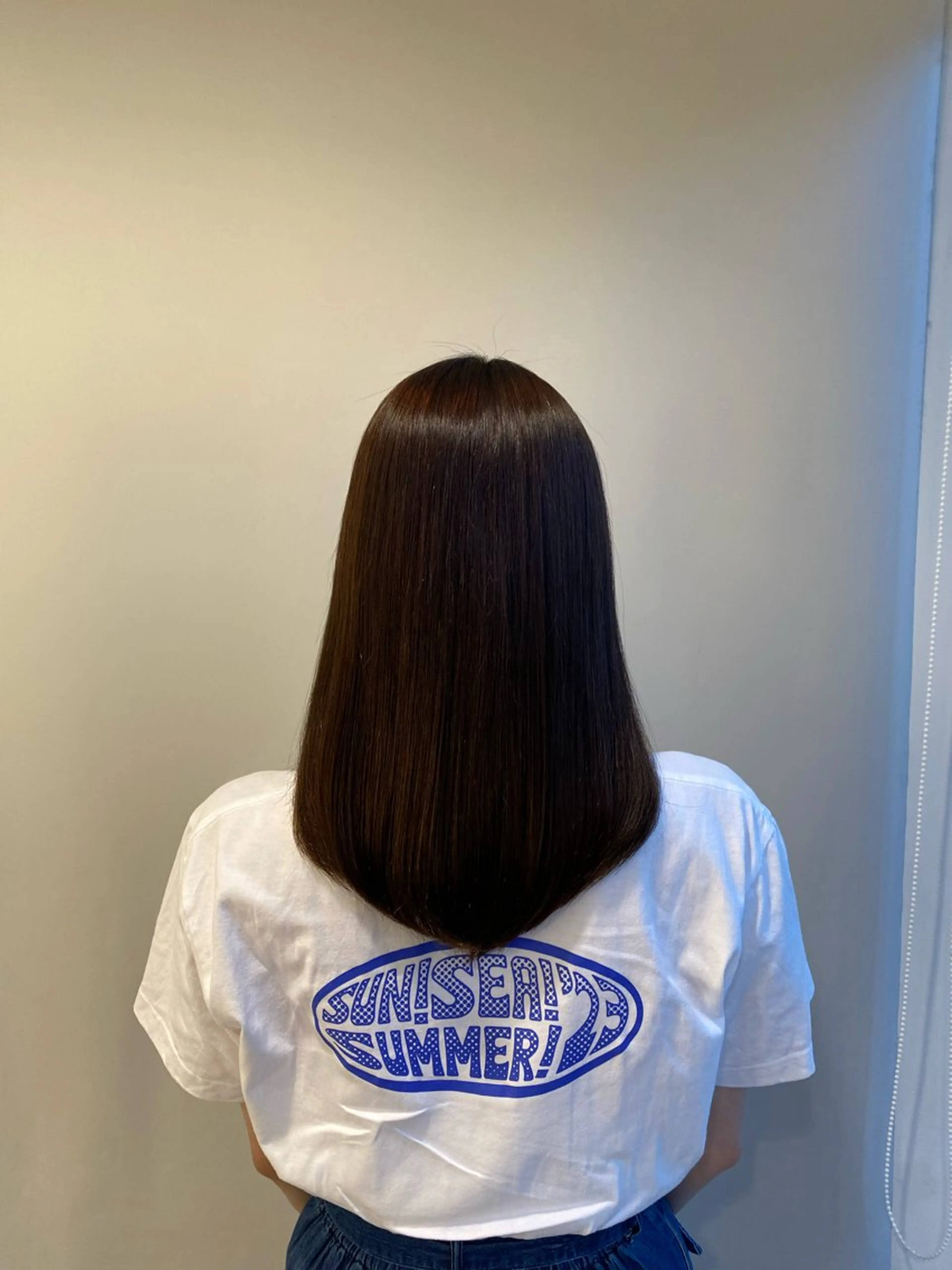 セミロング パーマ 🦋‪ハイトーンカラ ー🦋‪熊田 史織のヘアスタイル