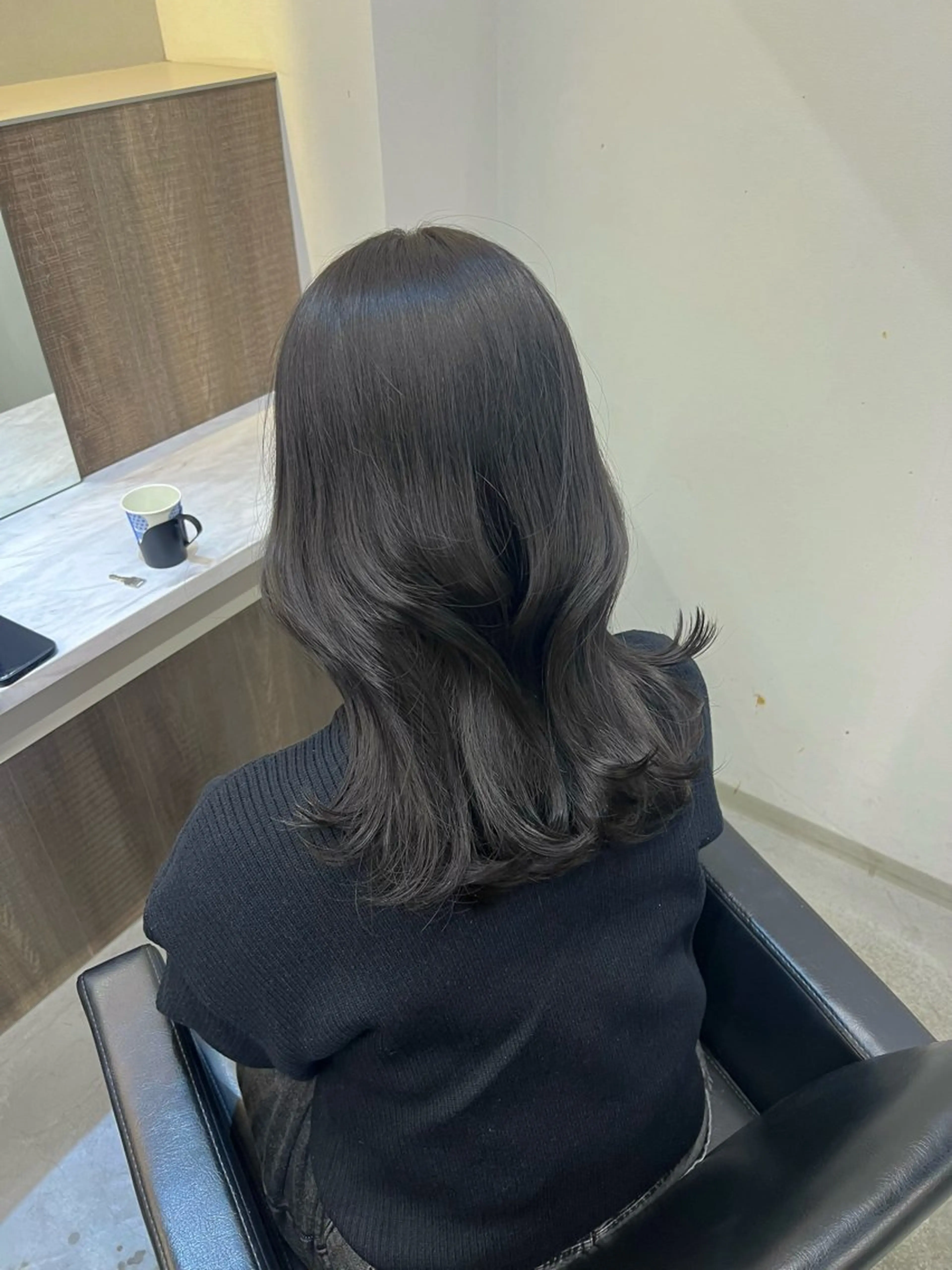ミディアム カラー 韓国ヘア🇰🇷 中島志菜のヘアスタイル