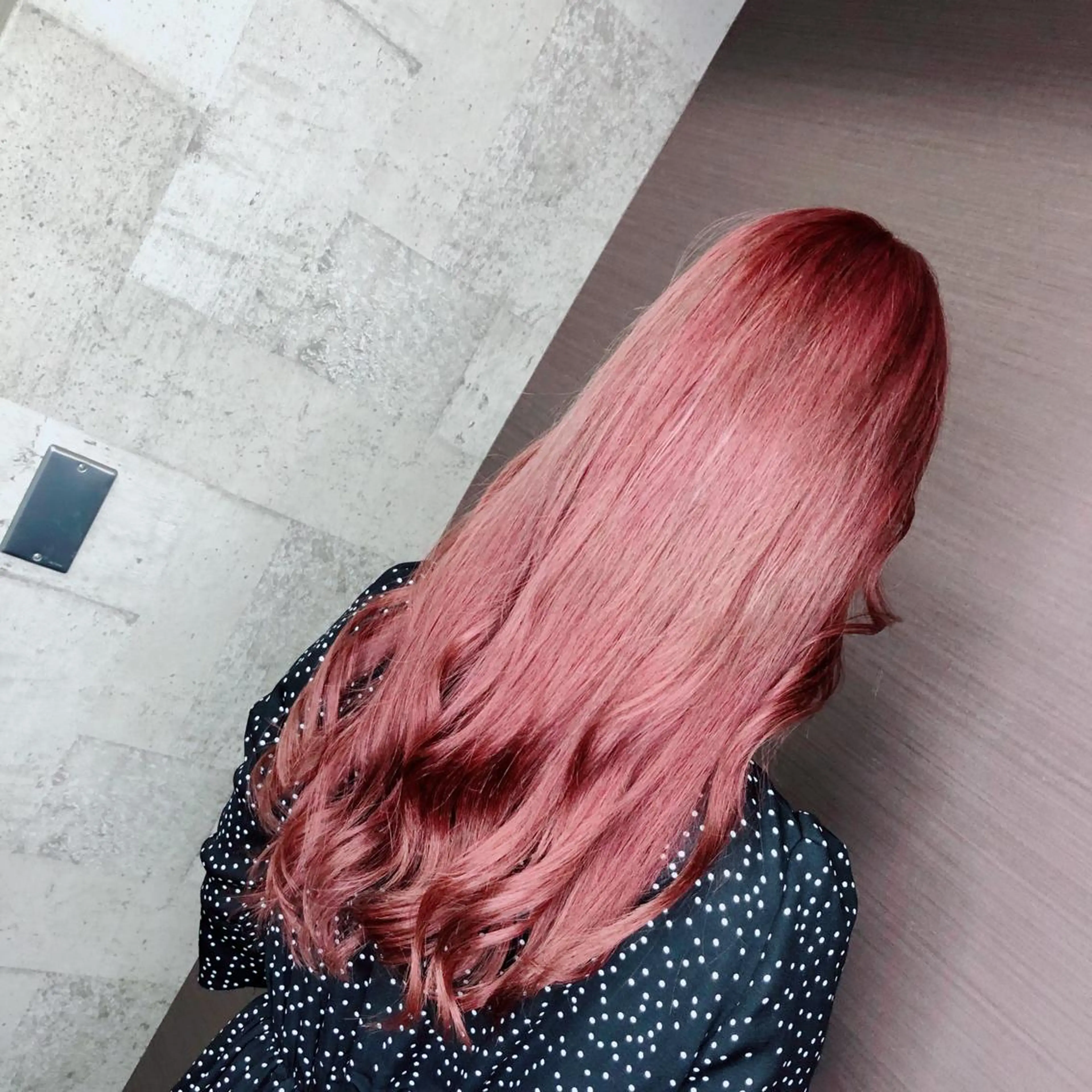 セミロング カラー PANOL 秀島のヘアスタイル