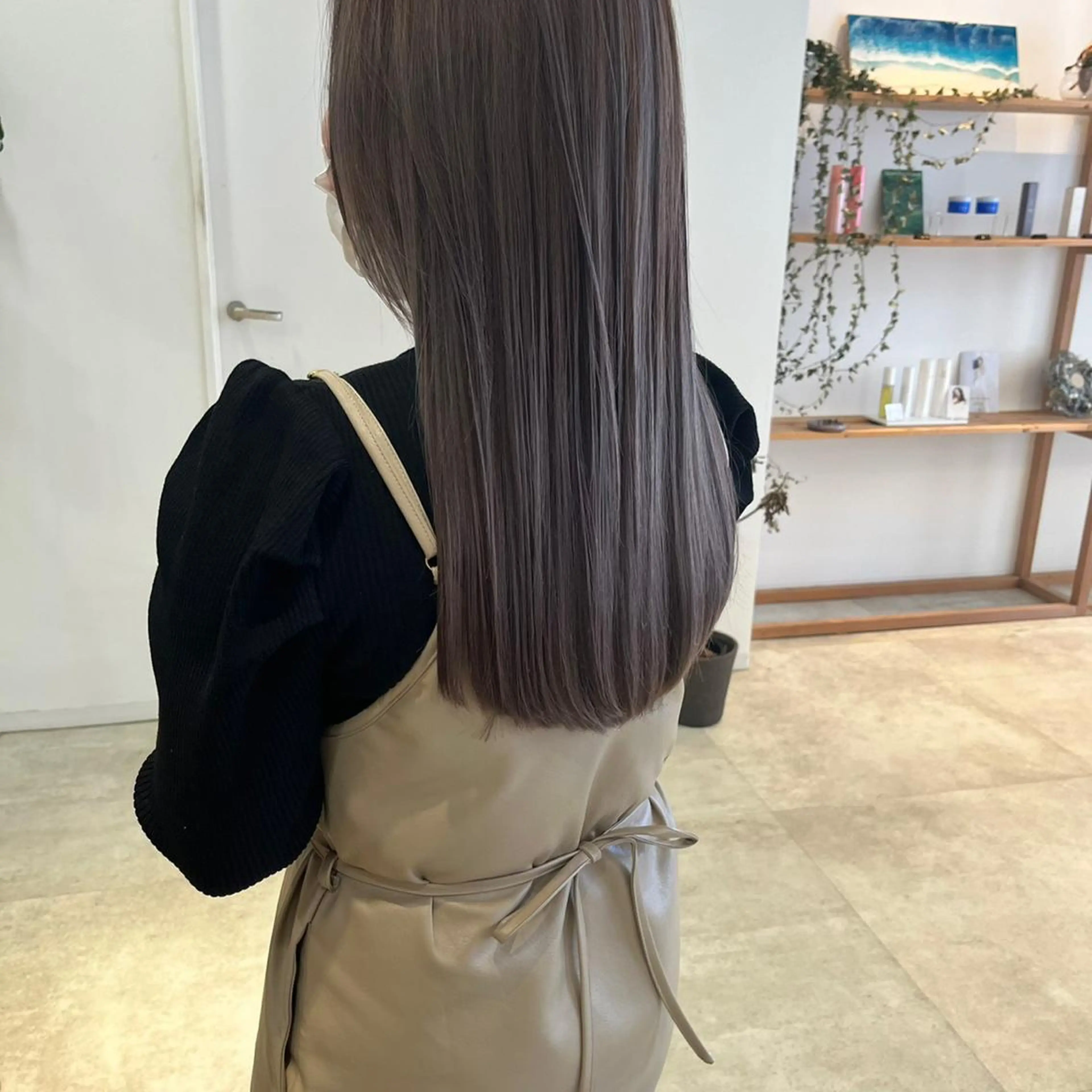 セミロング カラー ショートボブ アッシュ ベージュカラー ブリーチ ケアブリーチ グレージュ 小林　遼のヘアスタイル