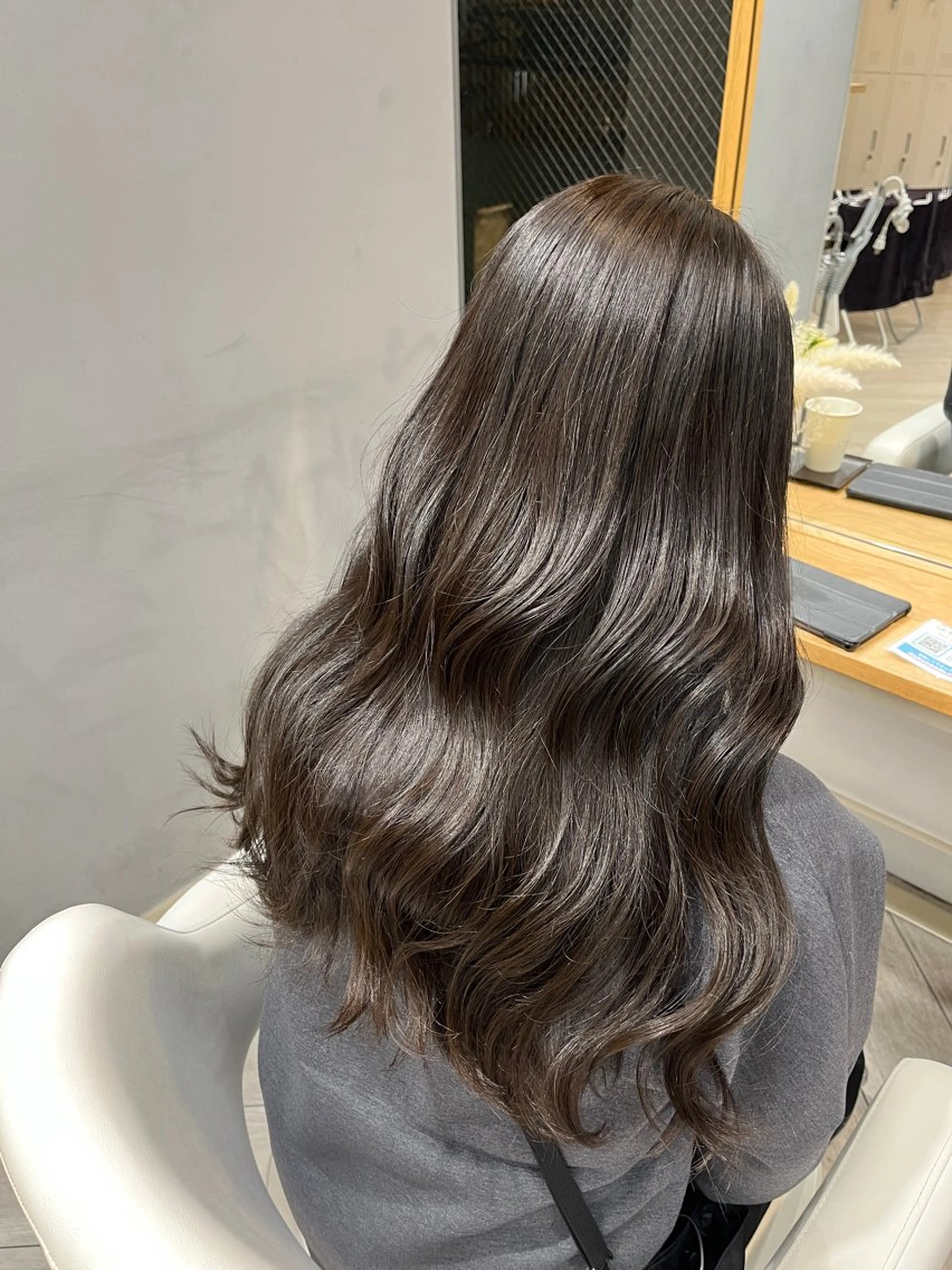 ロング カラー アッシュ アッシュブラウン ブラウンカラー オレンジ トリートメント AVANCE 広島本通り店所属・森 千聡のヘアスタイル