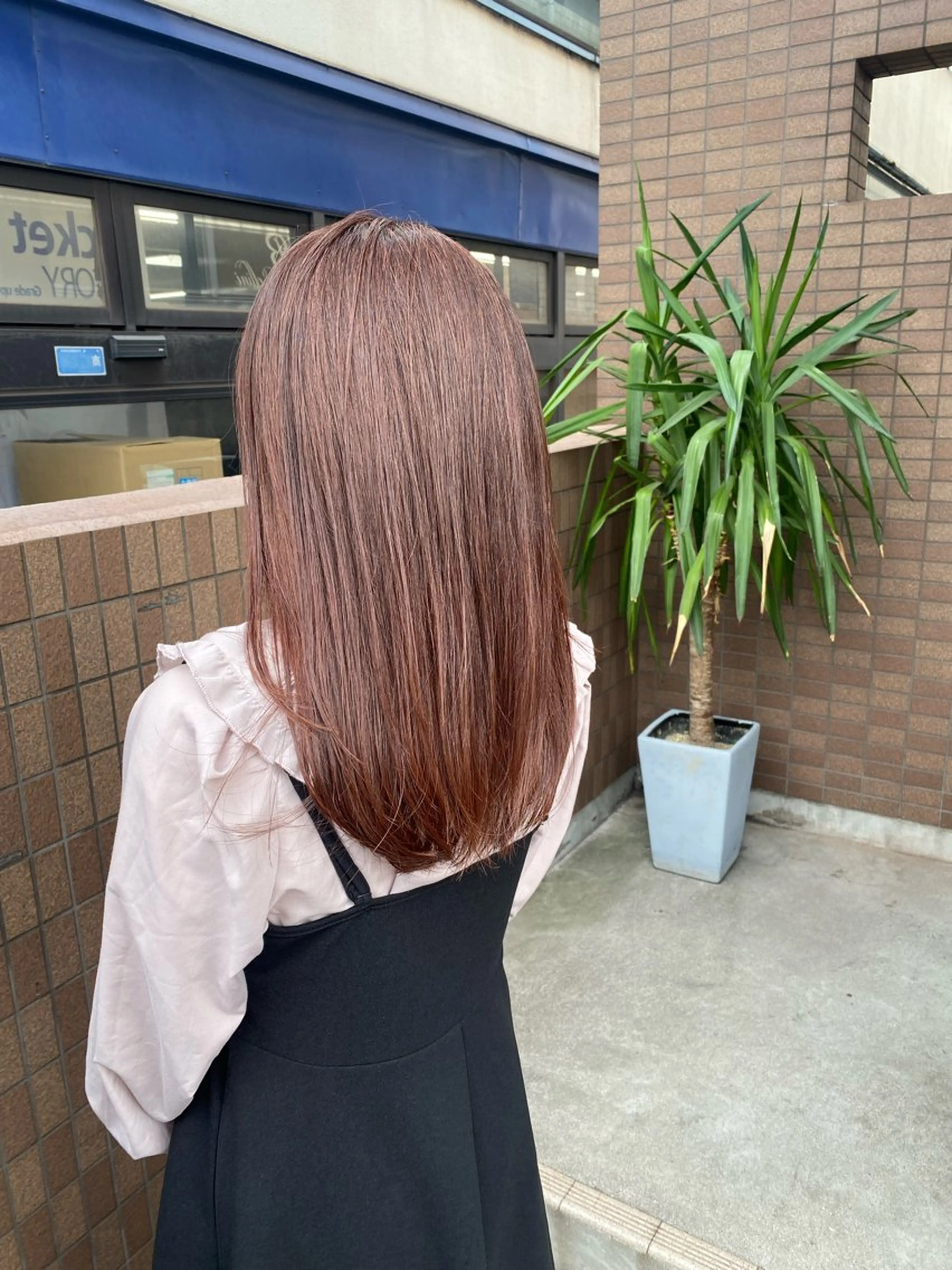 セミロング レイヤーカット it.所属・it. Arisaのヘアスタイル
