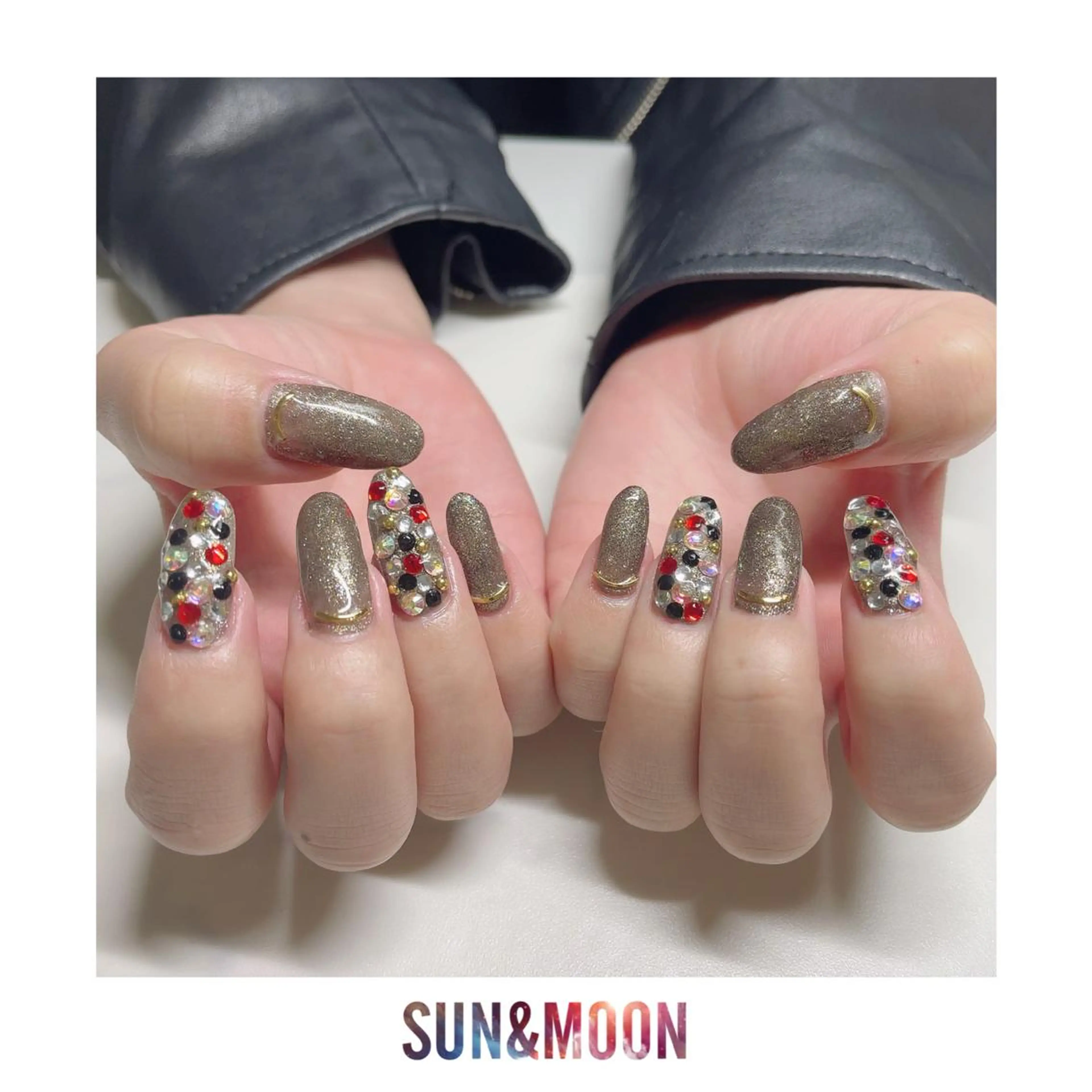 ネイル SUN&MOON所属・SUN&MOON REOのネイルデザイン