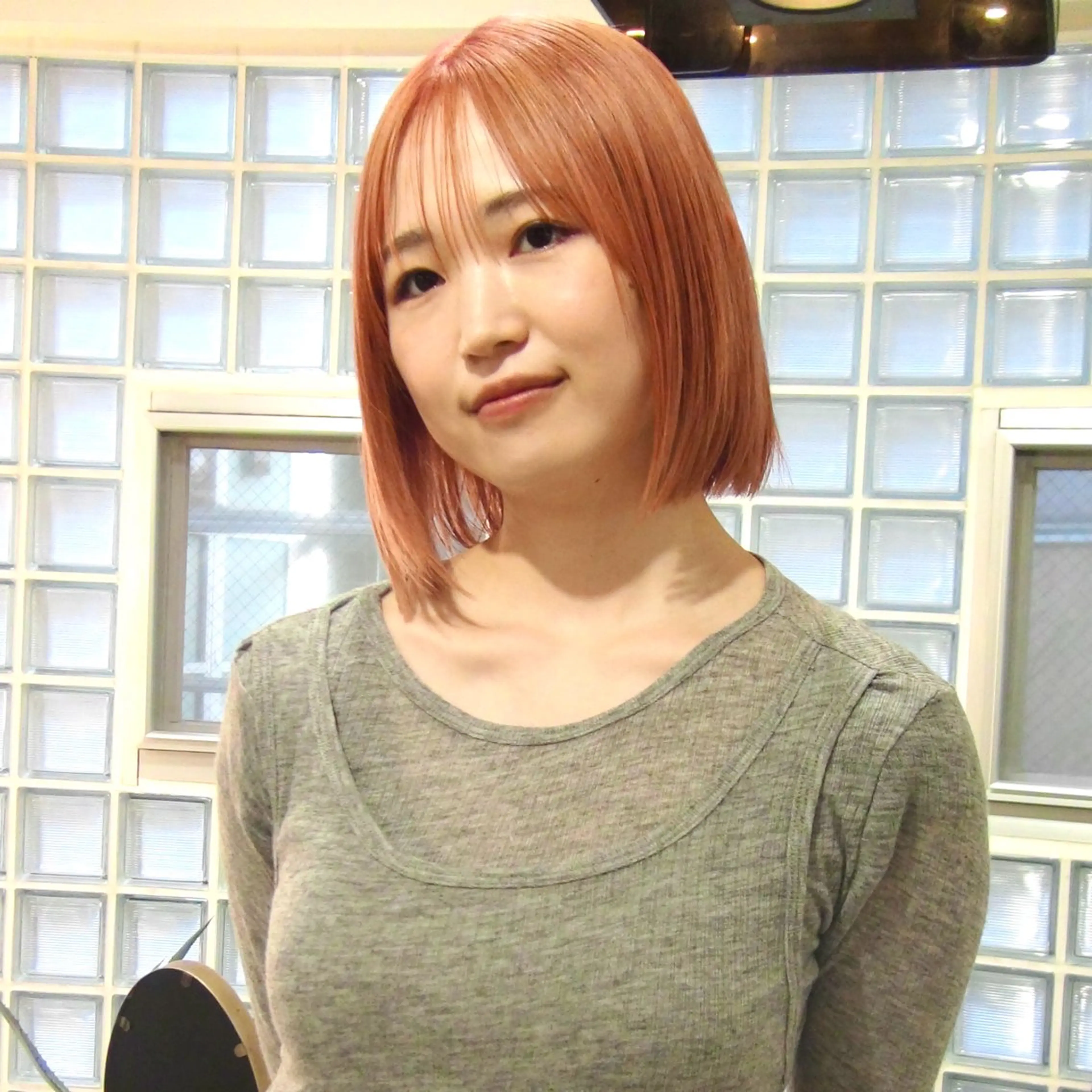 ショート カラー ヘアカラー WATER所属・SAKI 🪽 ハイトーンのヘアスタイル