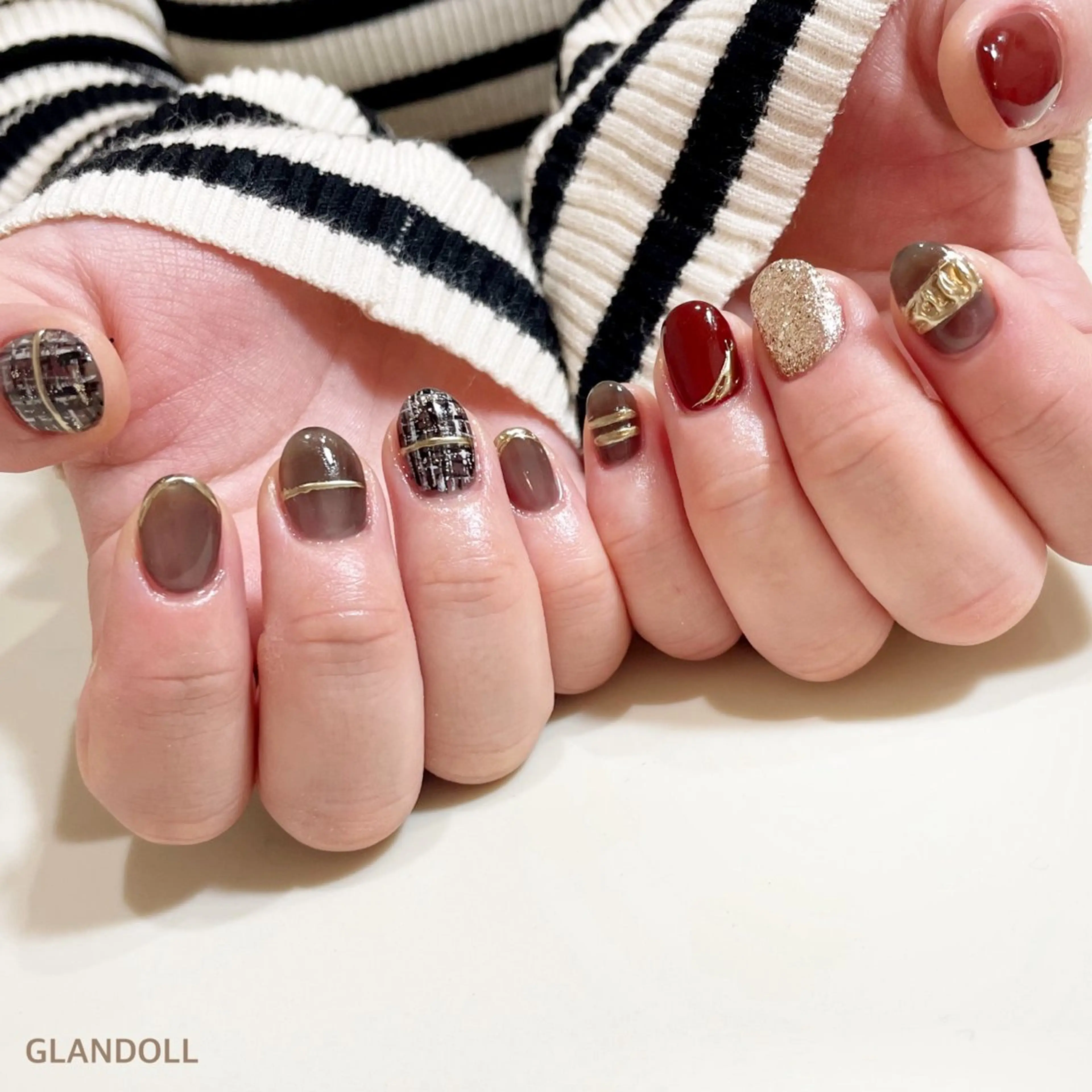 ネイル アートネイル ミラーネイル ツイードネイル ハンドネイル GLANDOLL YURIのネイルデザイン