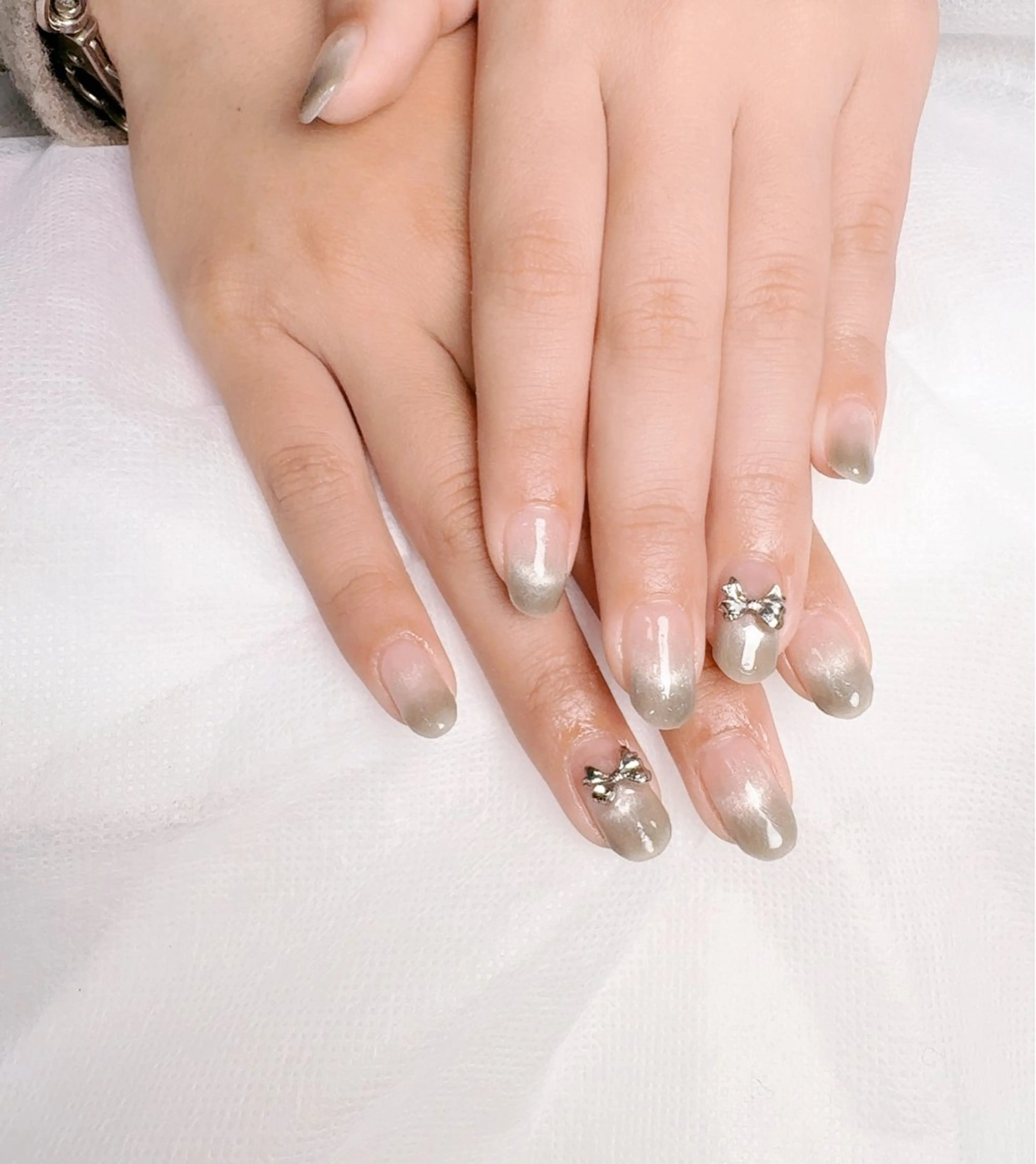 ネイル pink ladyサロン所属・べ にのネイルデザイン