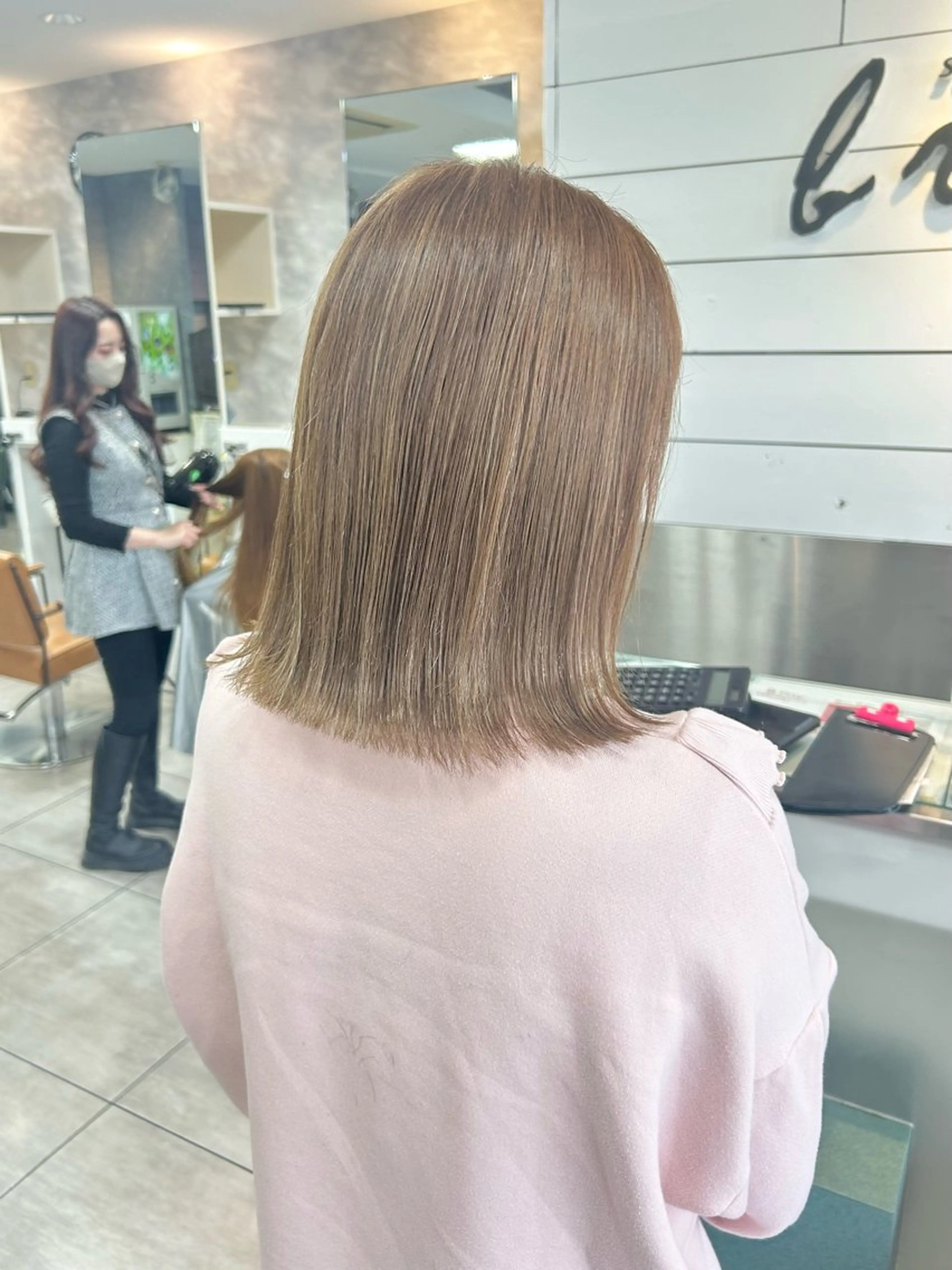 ミディアム カット ヘアカラー トリートメント 🫧艶髪カラー🫧 森本くるみのヘアスタイル