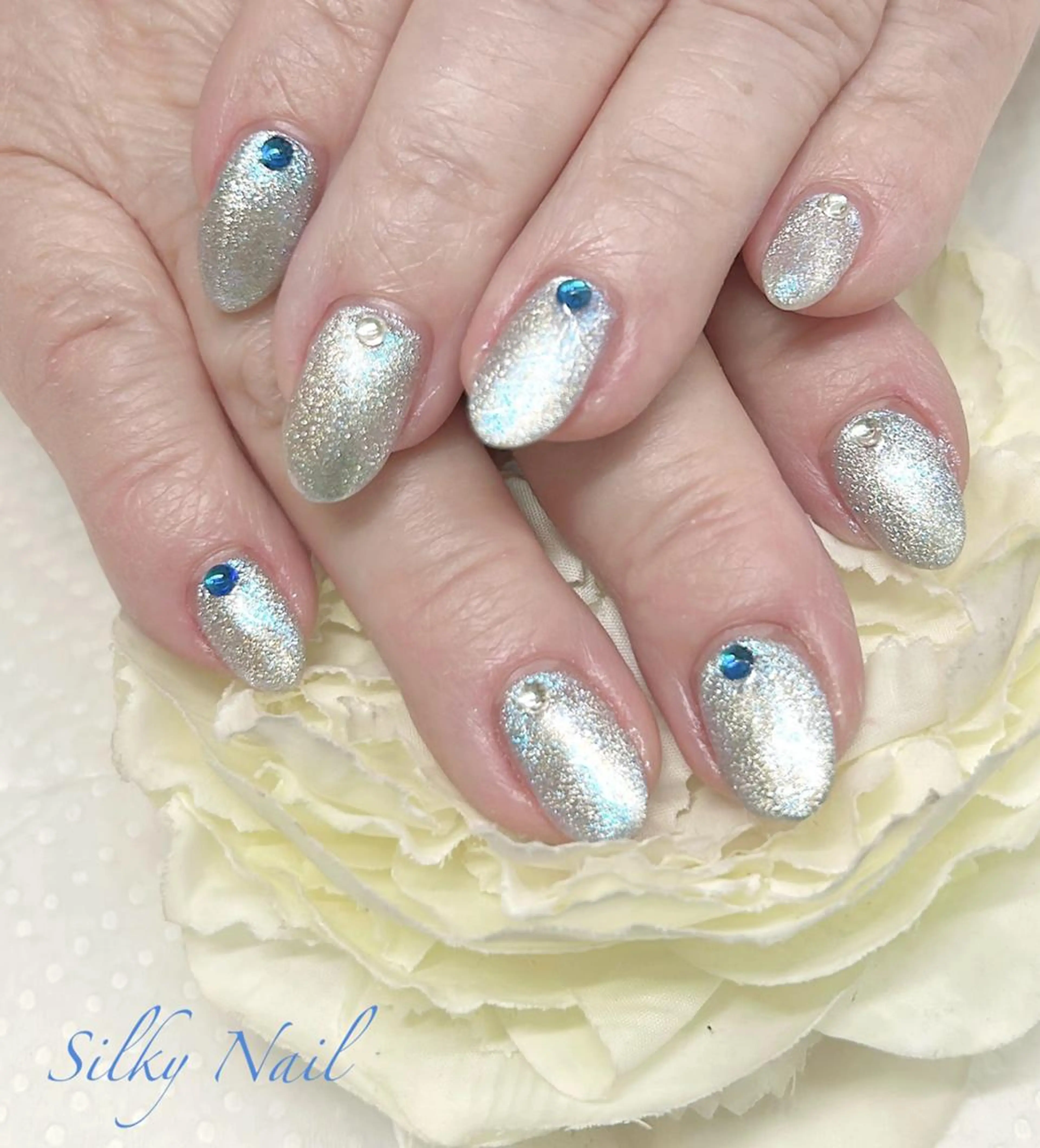ネイル Silky Nail _staffのネイルデザイン