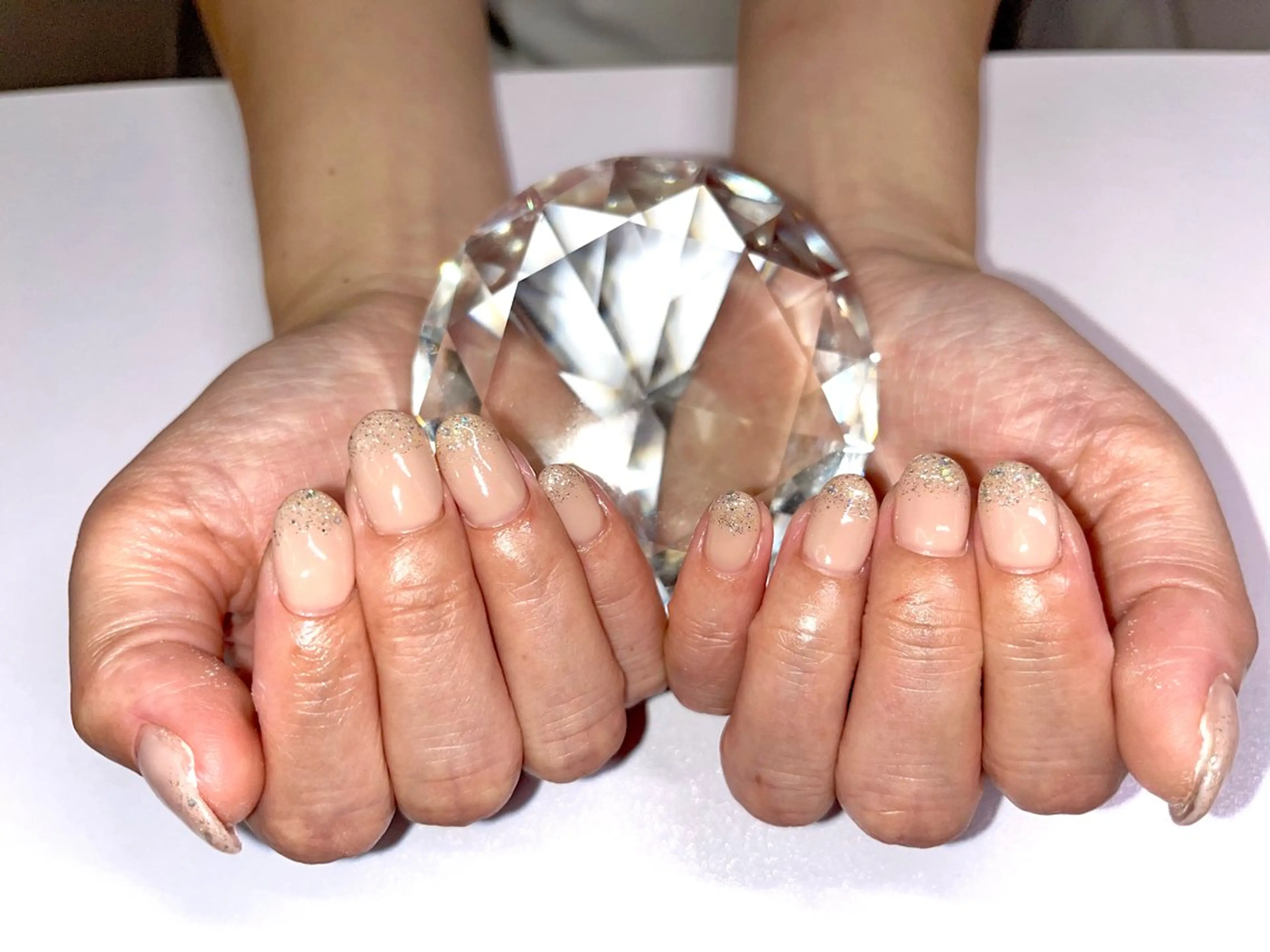 ネイル アートネイル ラメ(グリッター) 持ち込み ニュアンスネイル オフィスネイル ハンドネイル N's Nailのネイルデザイン