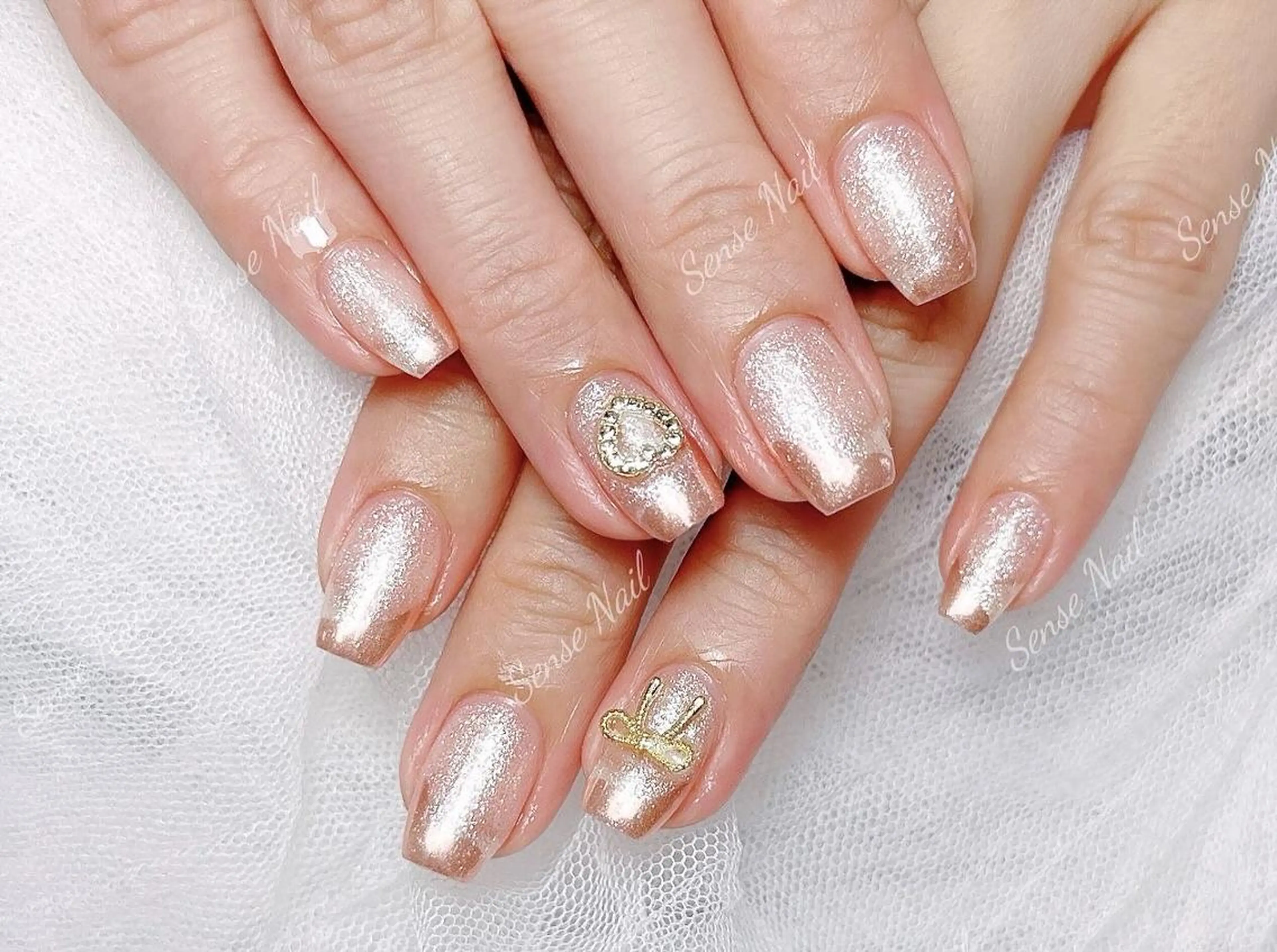 ネイル Queening 🦋のネイルデザイン