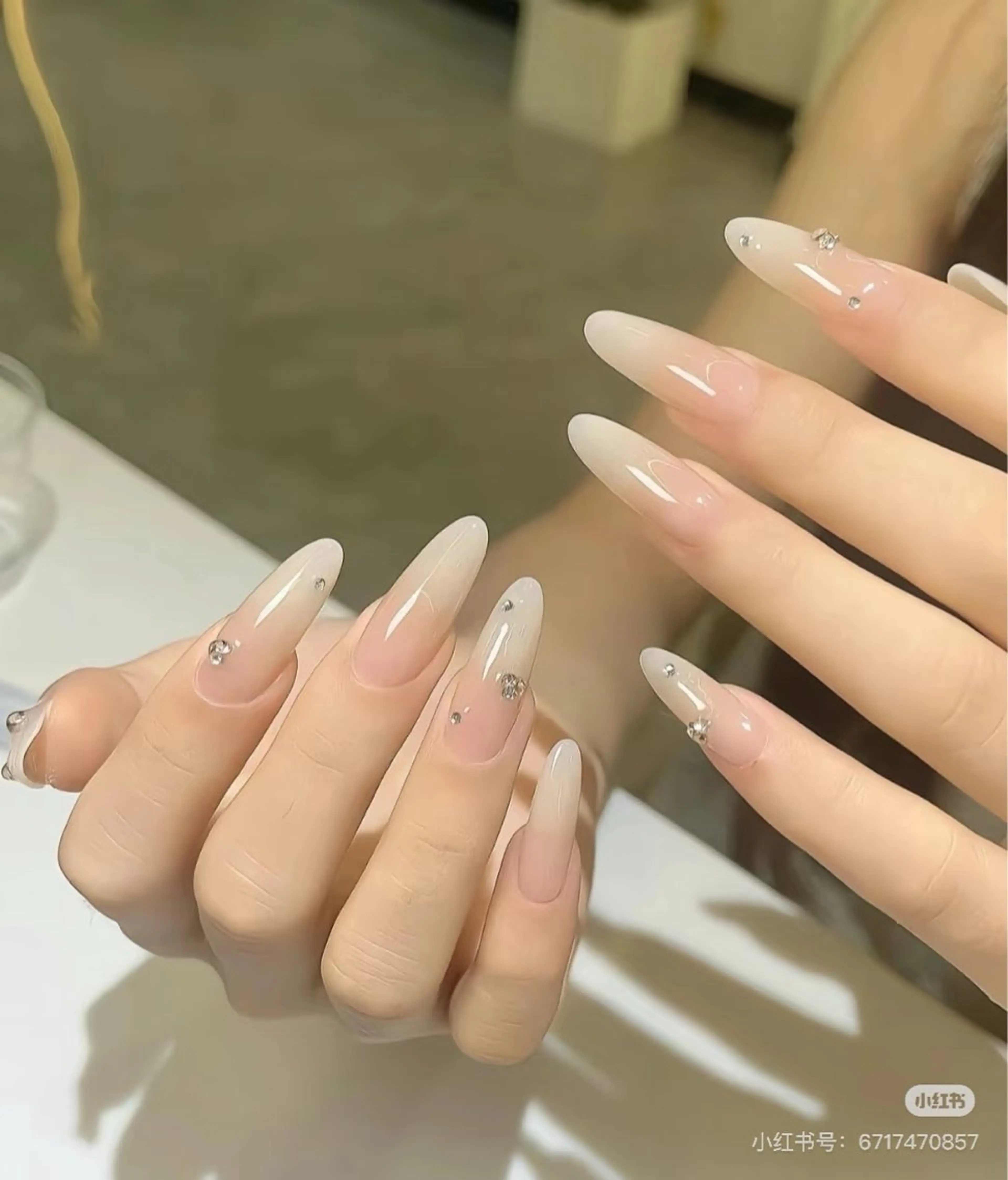 ネイル 成人式 ジェルネイル ネイルチップ ハンドネイル Momoa nail salon所属・MoMoA Nail ネイル長さ出し専門店のネイルデザイン
