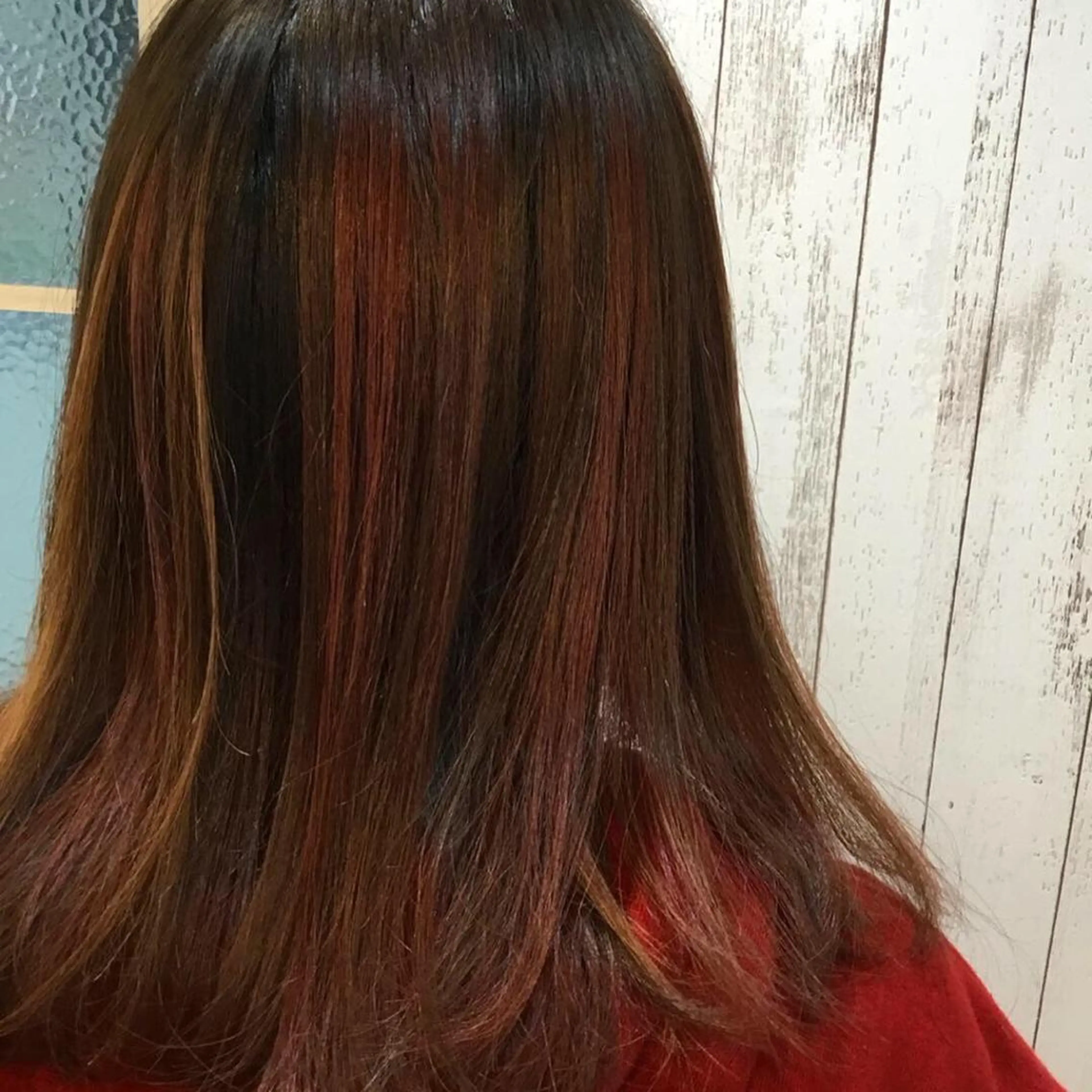 ミディアム カラー embrace エンブレイスのヘアスタイル