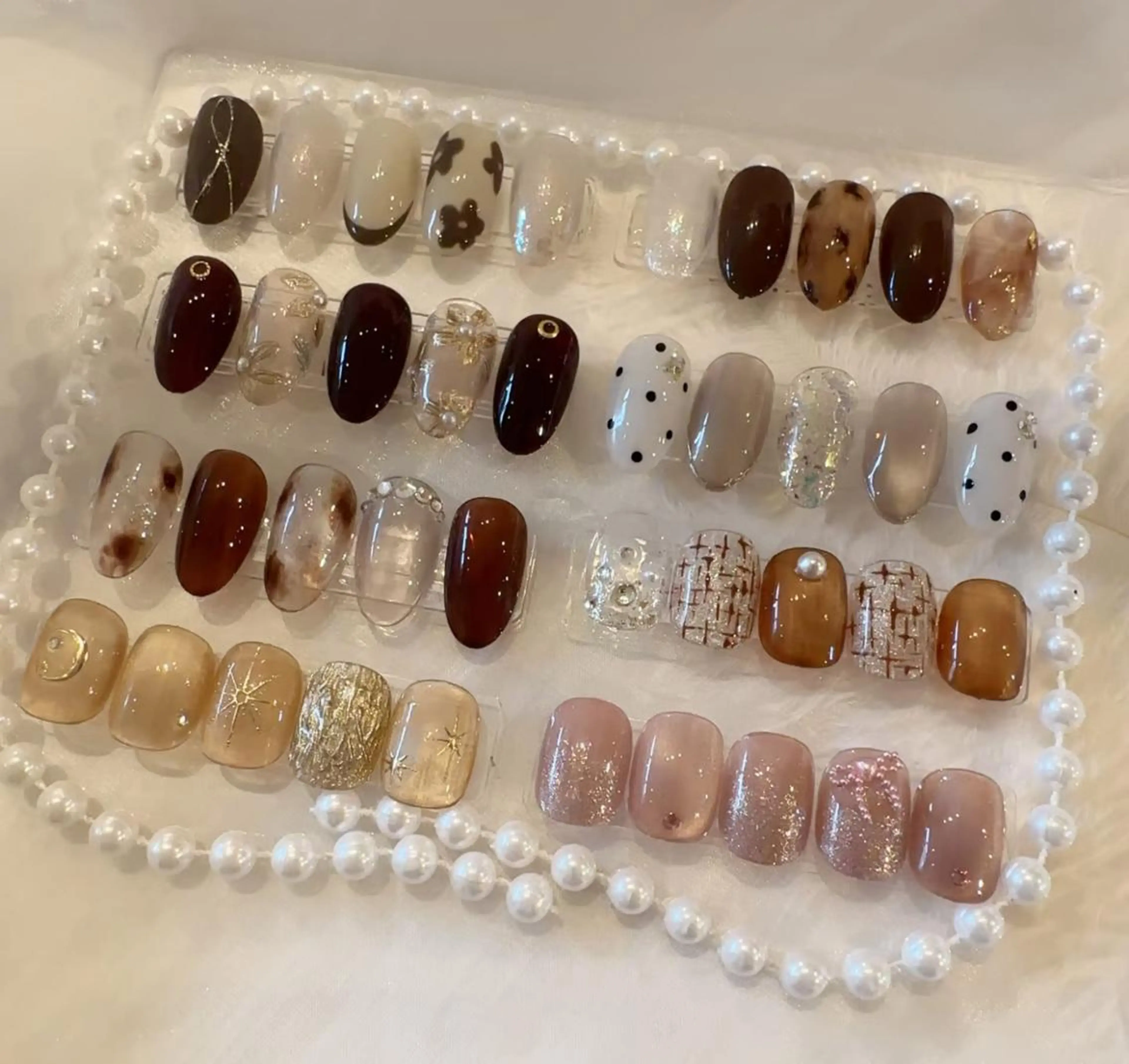 ネイル ビルドアップ ビューティーのネイルデザイン