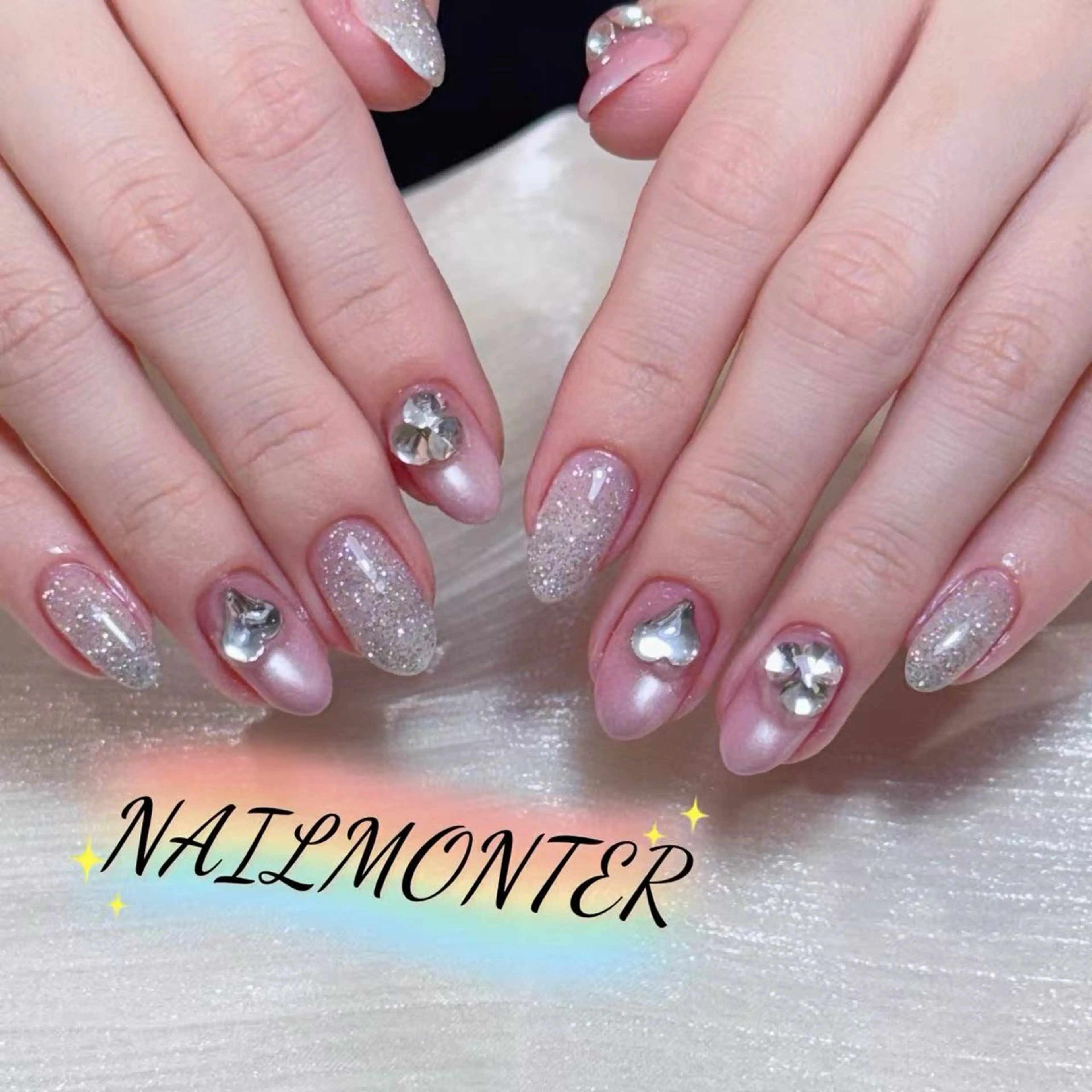 ネイル アートネイル オーロラネイル ガーリー キラキラネイル 韓国ネイル ハンドネイル ハンドケア Nail Monsterのネイルデザイン
