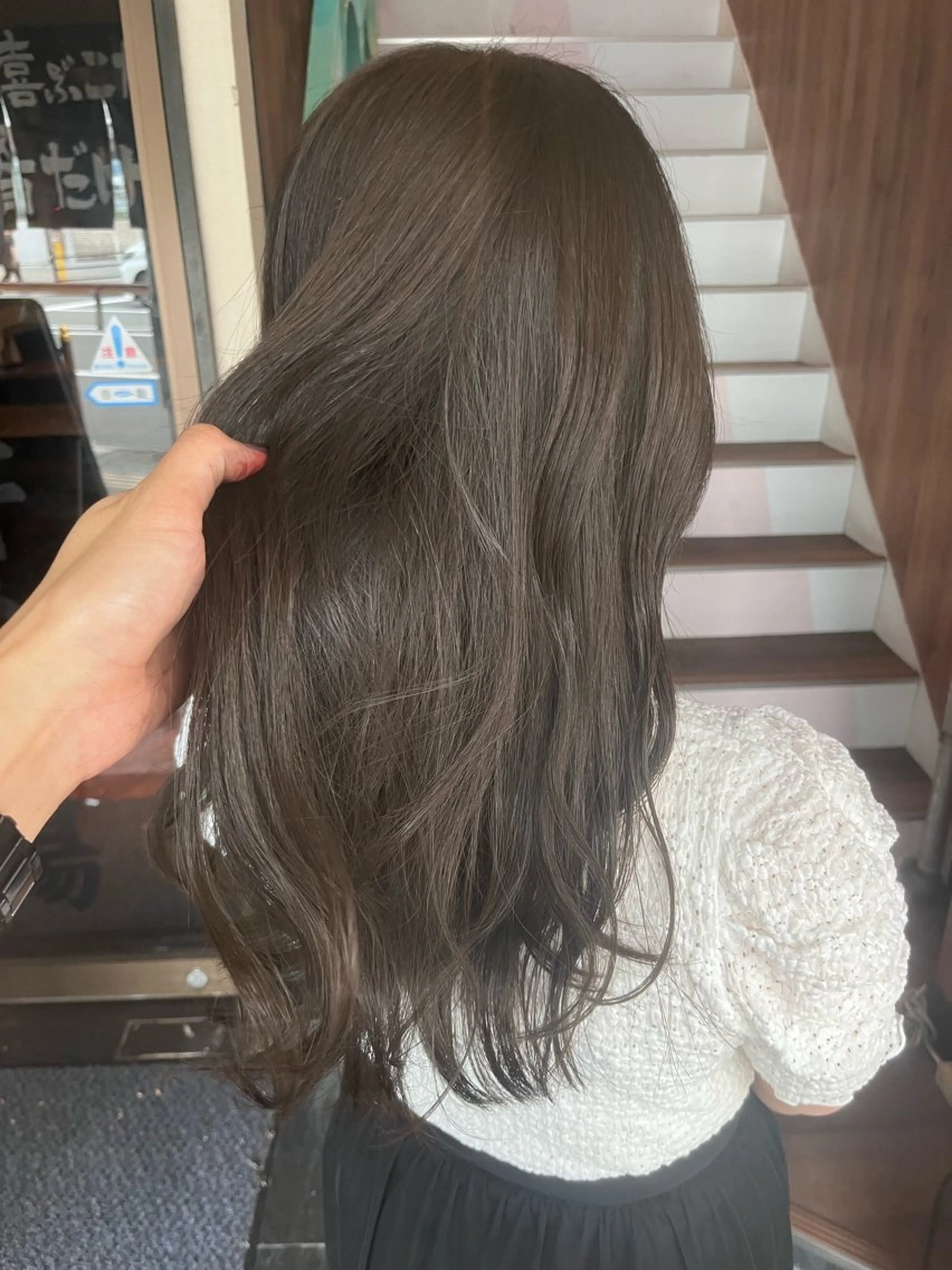 セミロング カット ヘアカラー トリートメント 暗髪透明感カラー/ インナー/小島良太のヘアスタイル