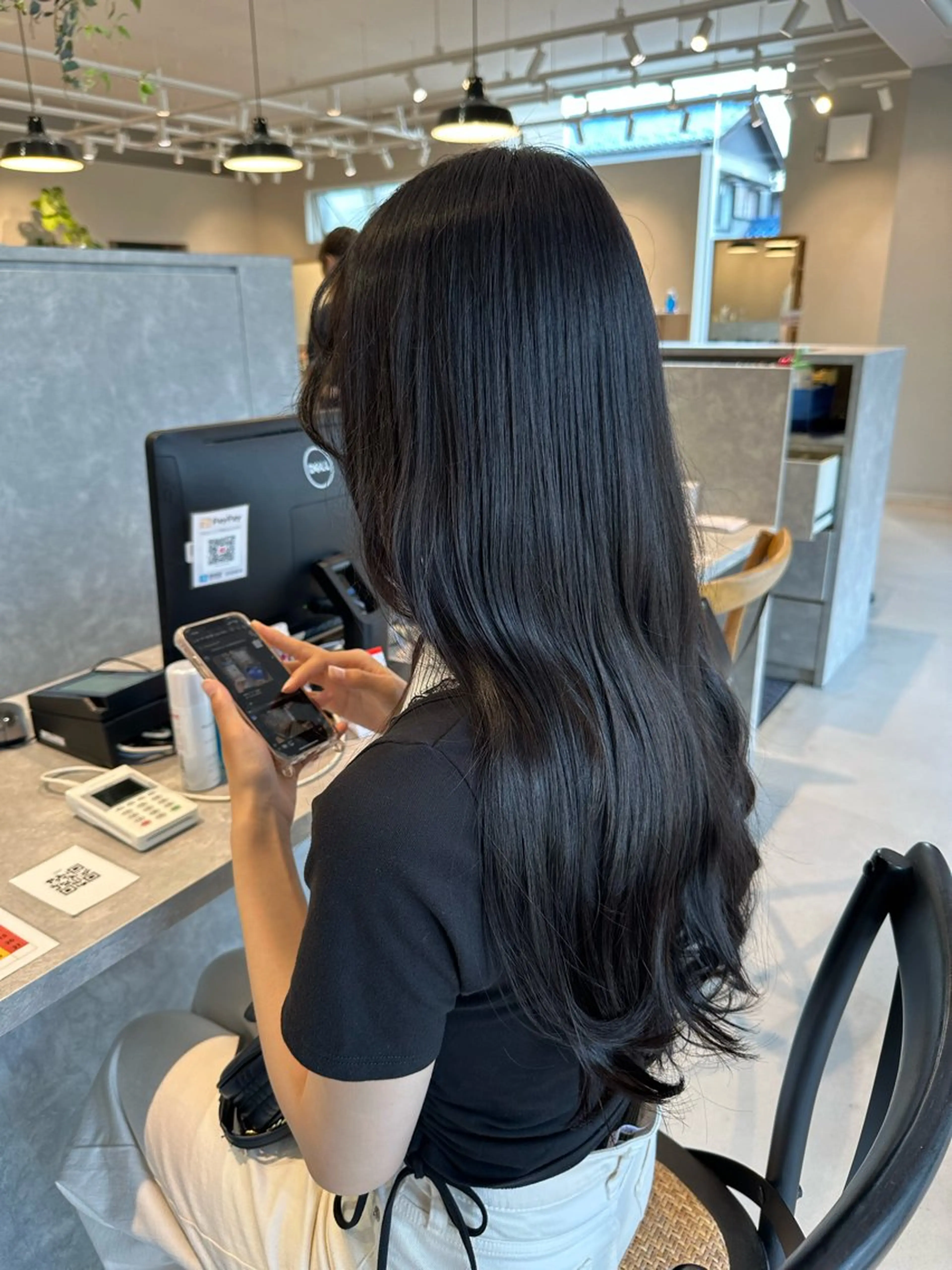 ロング カラー 黒髪 ブルーカラー ブルーブラック 永野 真也のヘアスタイル