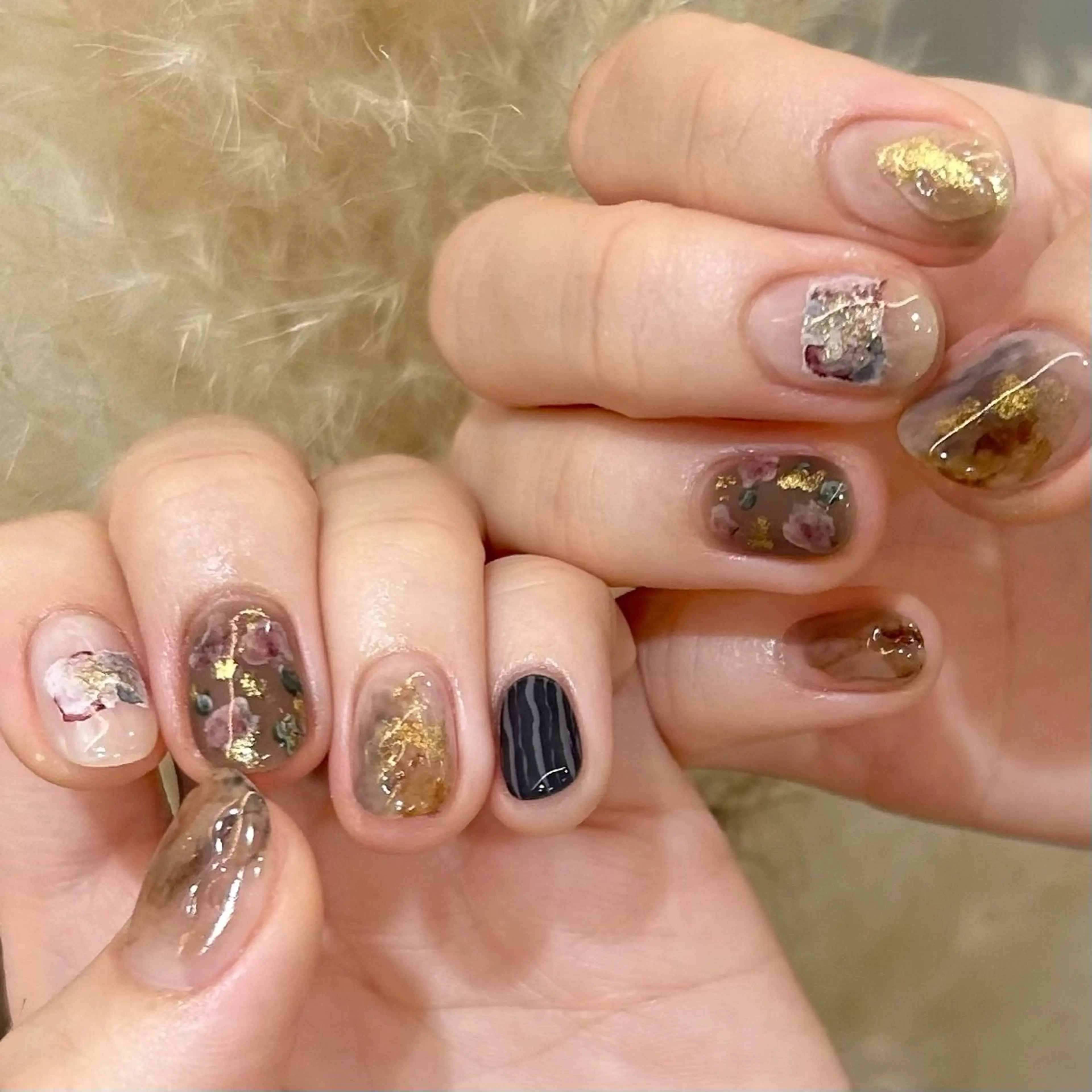 ネイル ミラーネイル ハンドネイル shio ♡ 11月分予約受付中のネイルデザイン