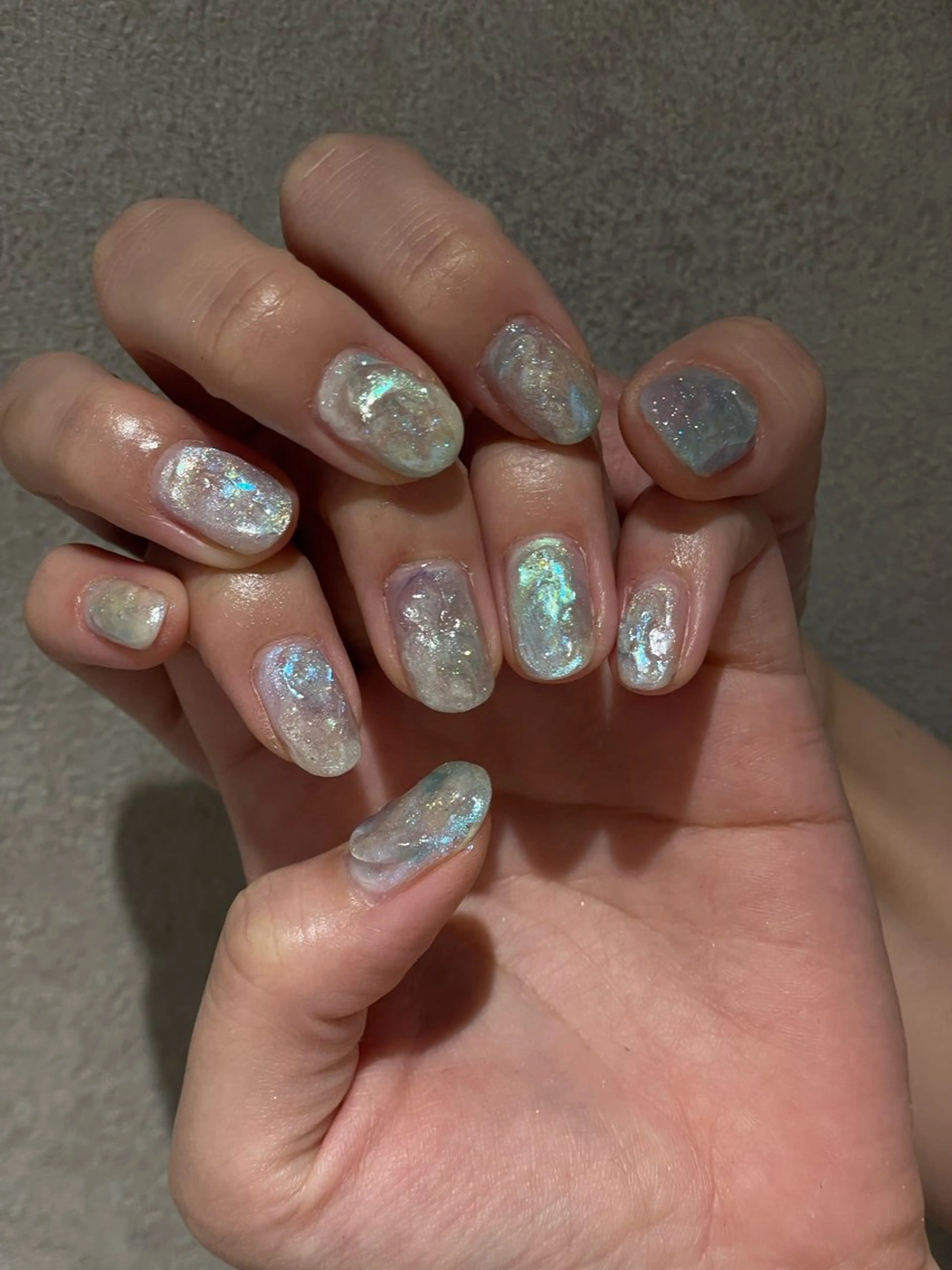 ネイル キラキラネイル ハンドネイル ナチュラル透明感🌱 小山美樹子のヘアスタイル
