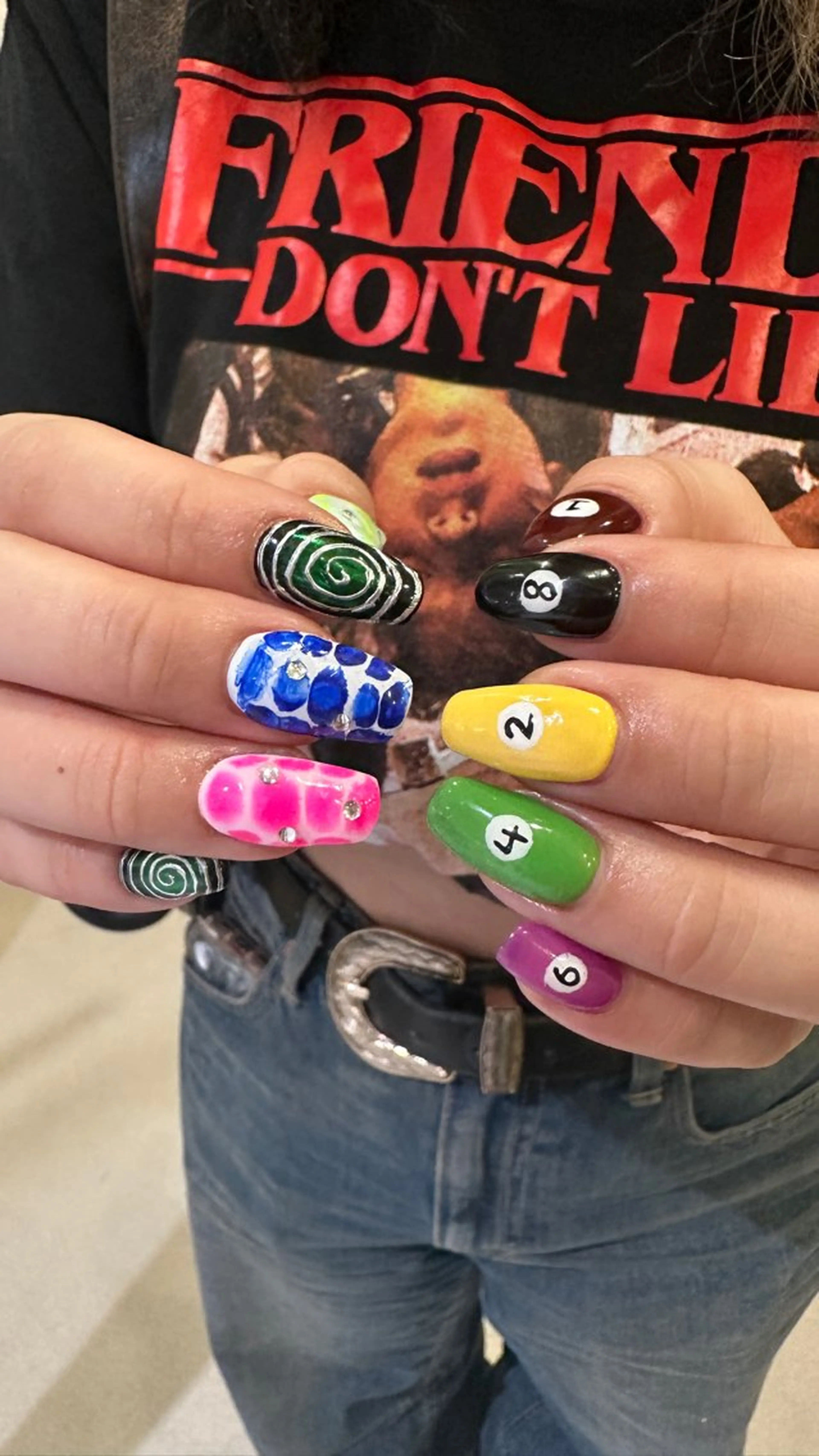 ネイル ハンドネイル 👽個性派ネイル🎀 komachiのネイルデザイン