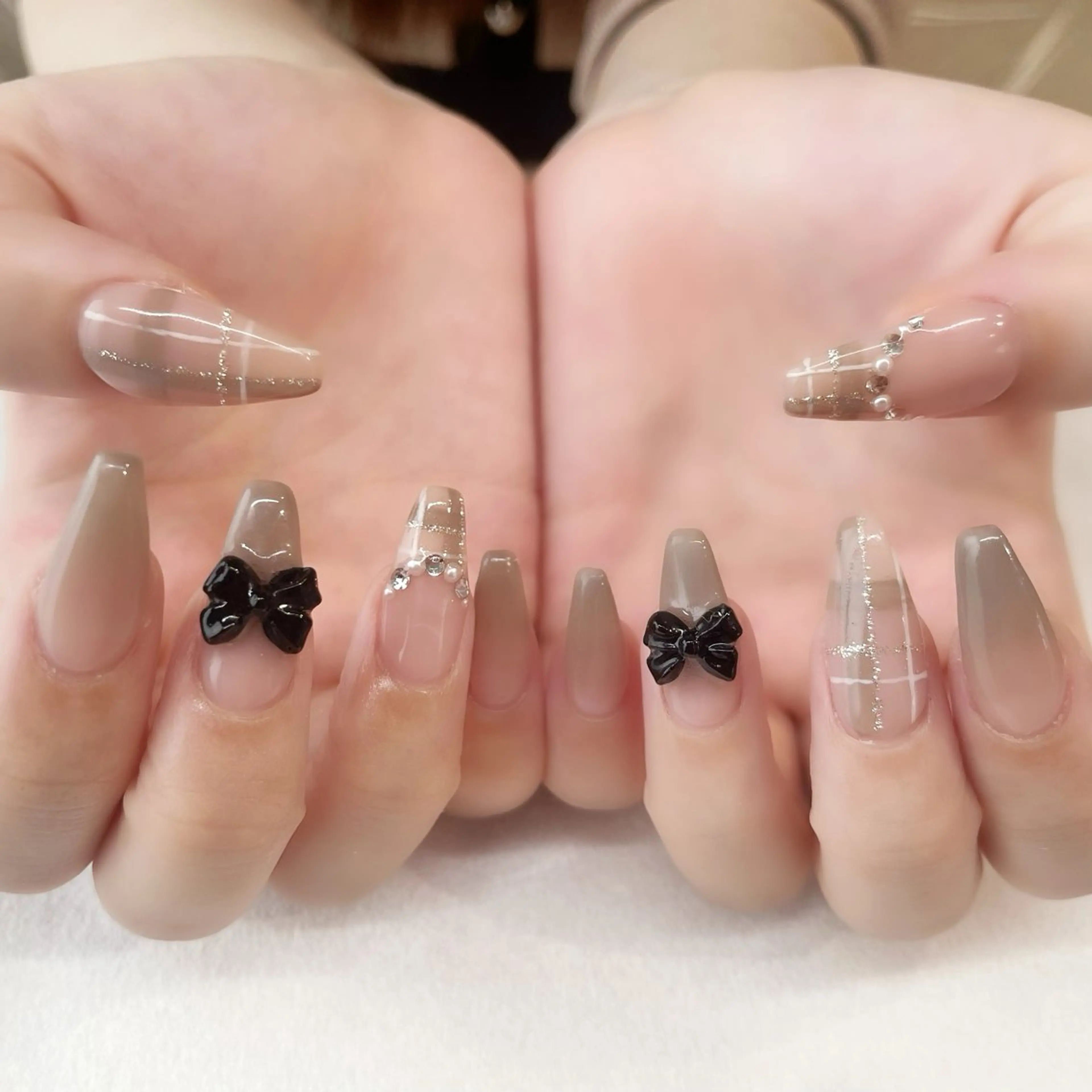 ネイル ハンドネイル 💎🐰 saki. m 🐰💎のネイルデザイン