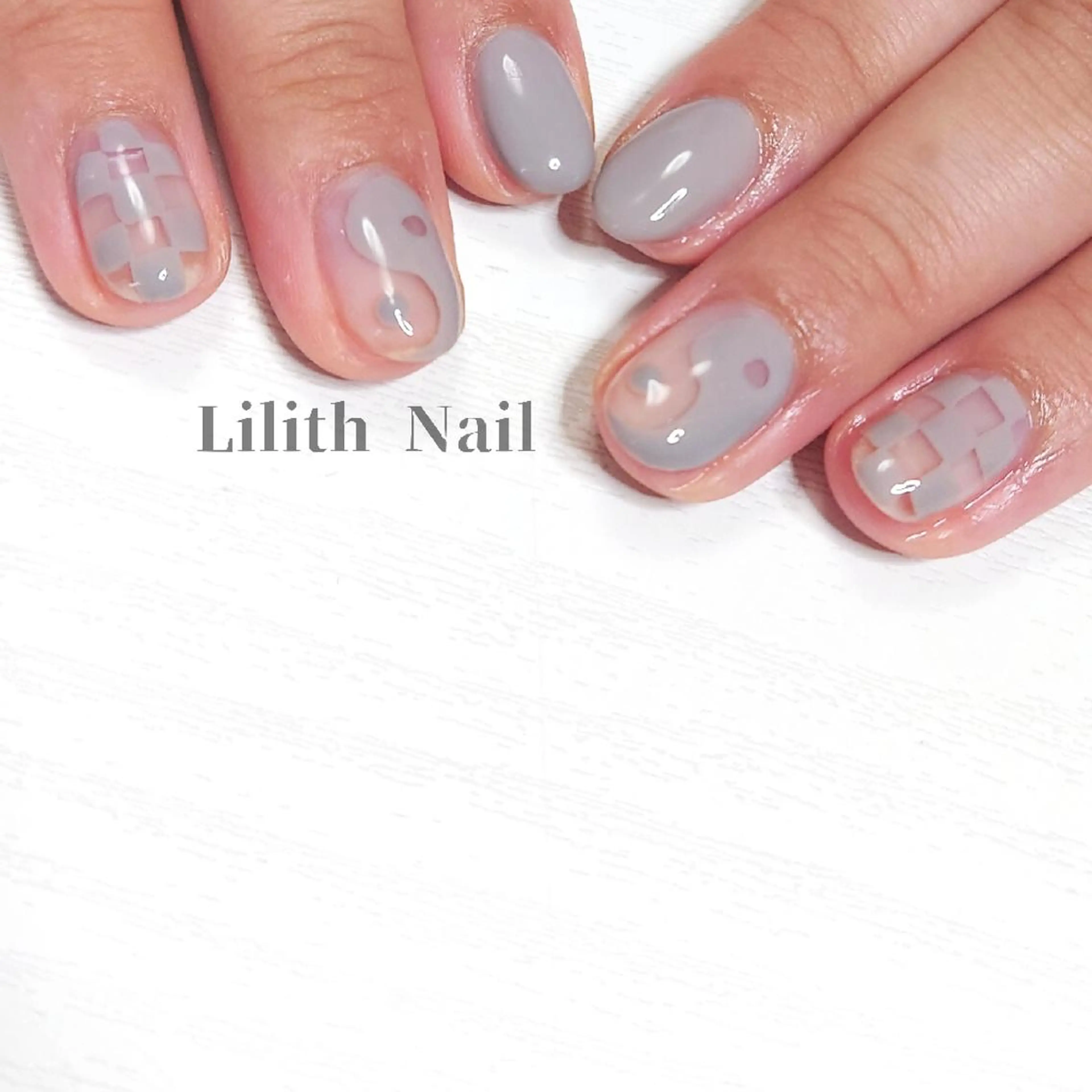 ネイル クリアネイル ショートネイル 夏ネイル ハンドネイル Lilith Nailのネイルデザイン