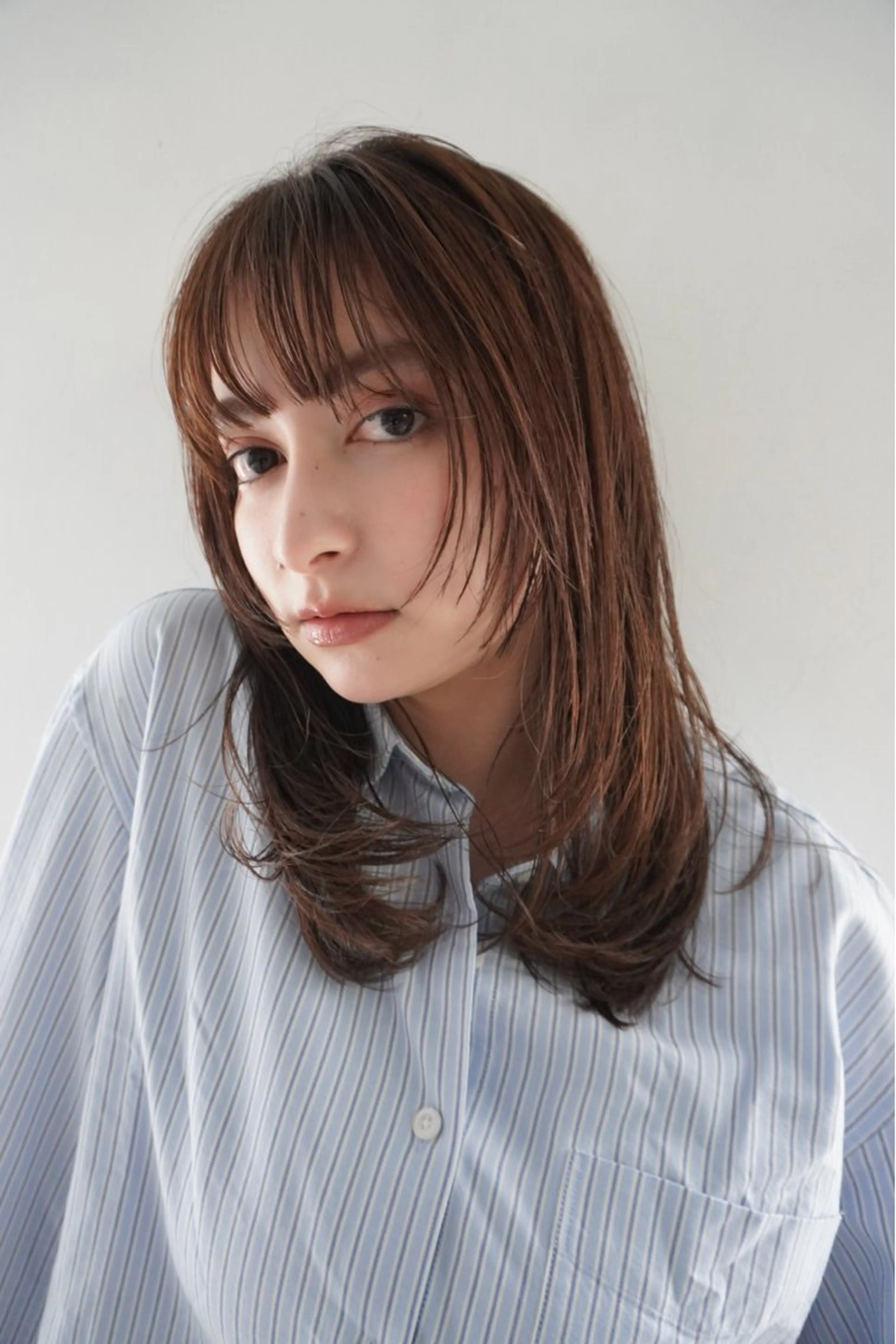 ミディアム カラー レイヤーカット カット ヘアカラー トリートメント レイヤー／似合わせ TAKUYAのヘアスタイル